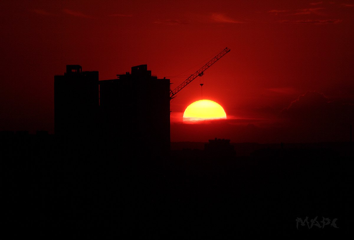 пейзаж город утро солнце кран, Шангареев Марс