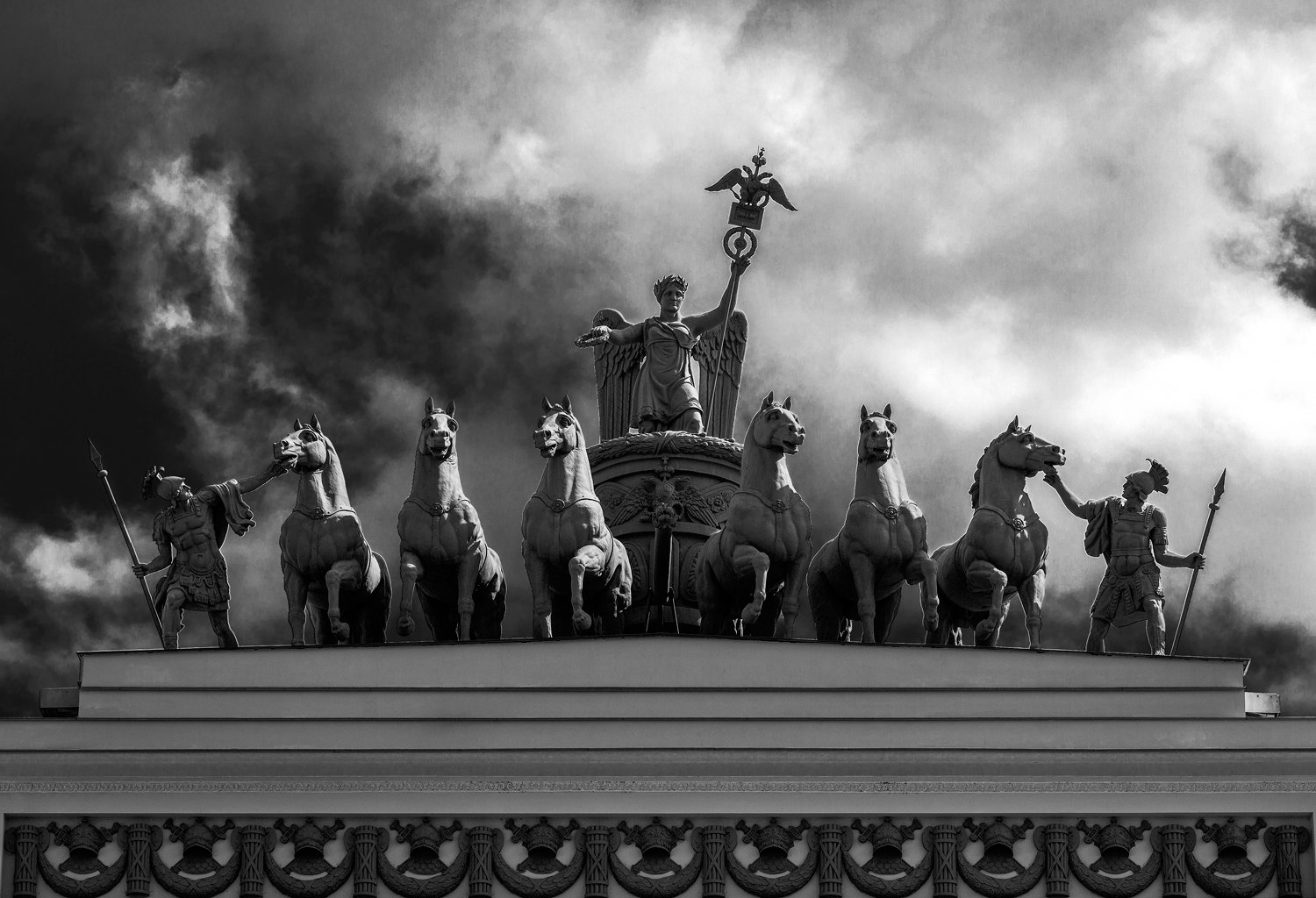 скульптура, колесница, триумфальная арка, ч\б, Санкт-Петербург, СПБ, Денис Свечников