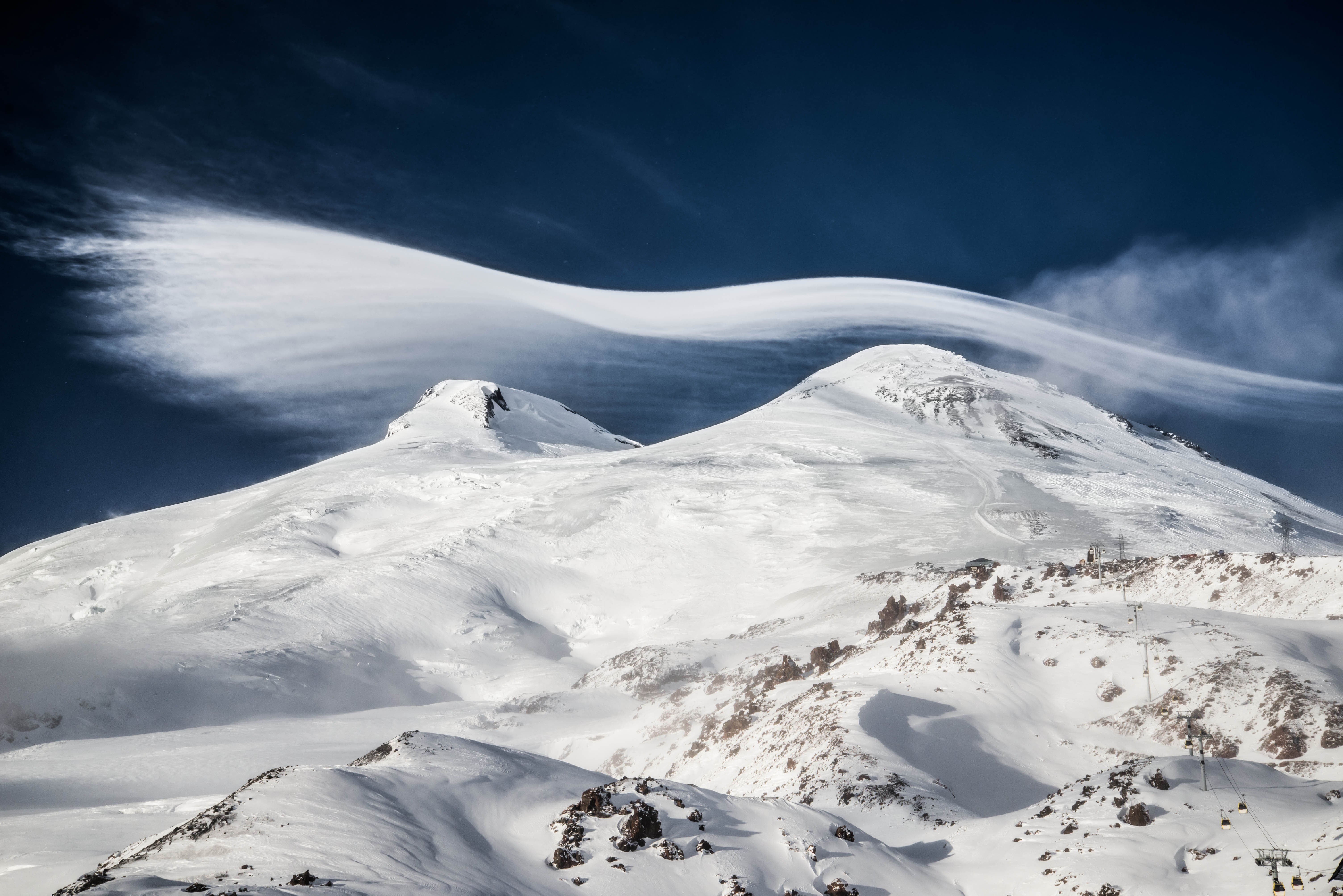 эльбрус кавказ горы зима облака лентикулярные пейзаж путешествие travel nature landscape caucasus elbrus mountains, Егор Бугримов