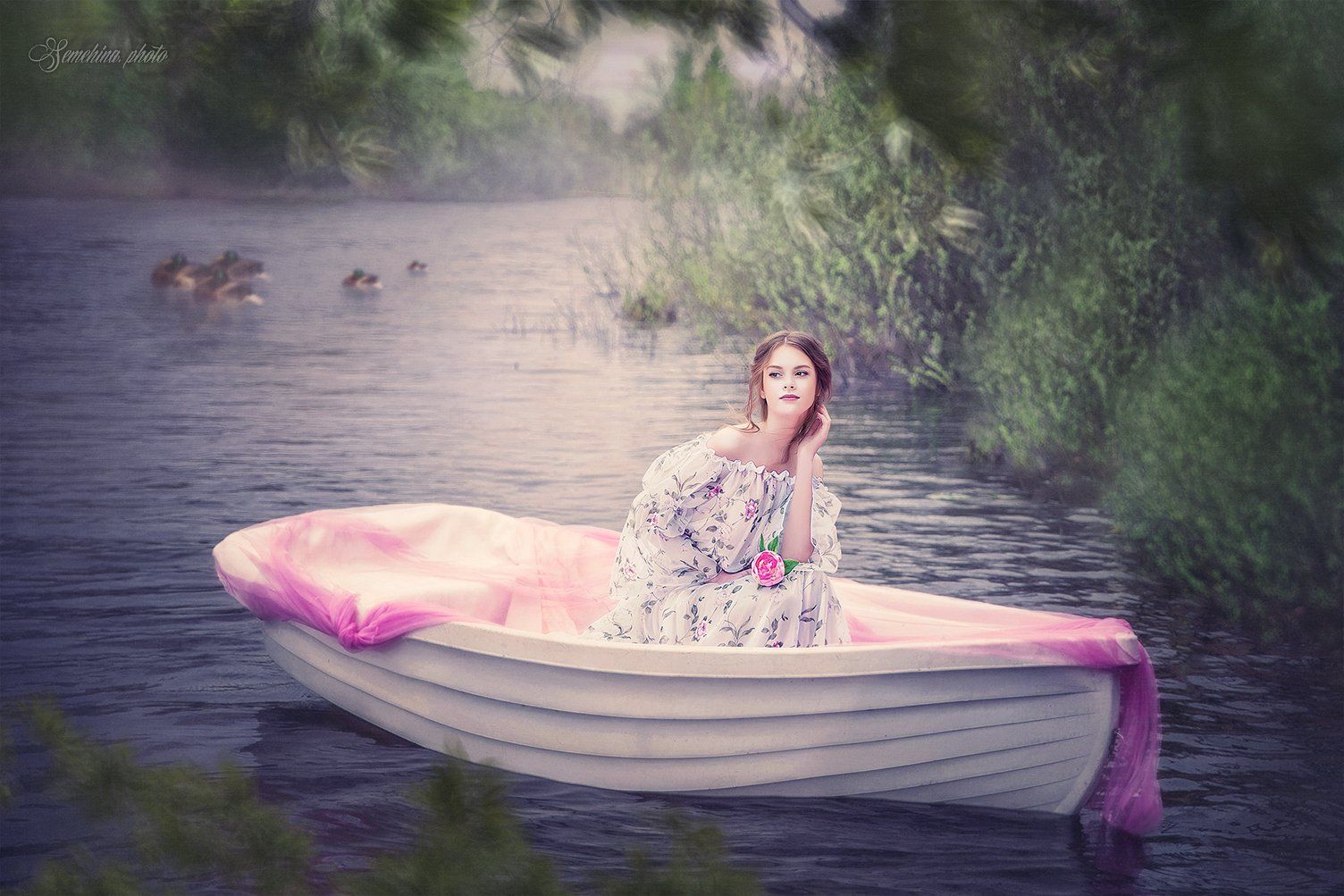 девушка, портрет, лодка, природа,озеро, лето, girl, portreit, boat, nature, lake, summer, Марина Семёхина