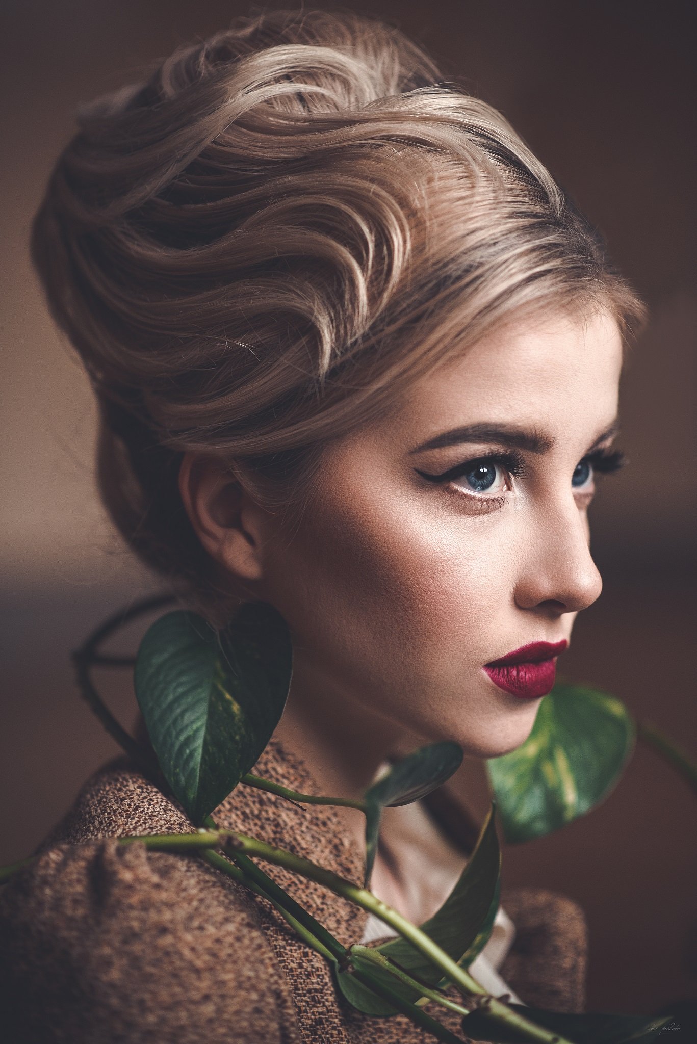 portrait woman blonde, Izabela Bilinska