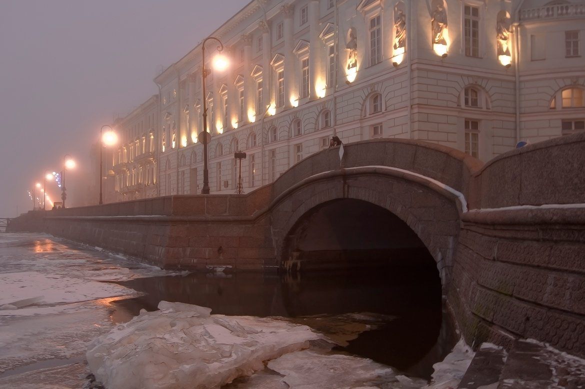 лворцовая,набережная,эрмитажный,мост,река,нева,канал,зимняя канавка,зима,весна,александр алексеев,881,фотография петербурга,питер,вечер,фонарь,, Александр Алексеев 881