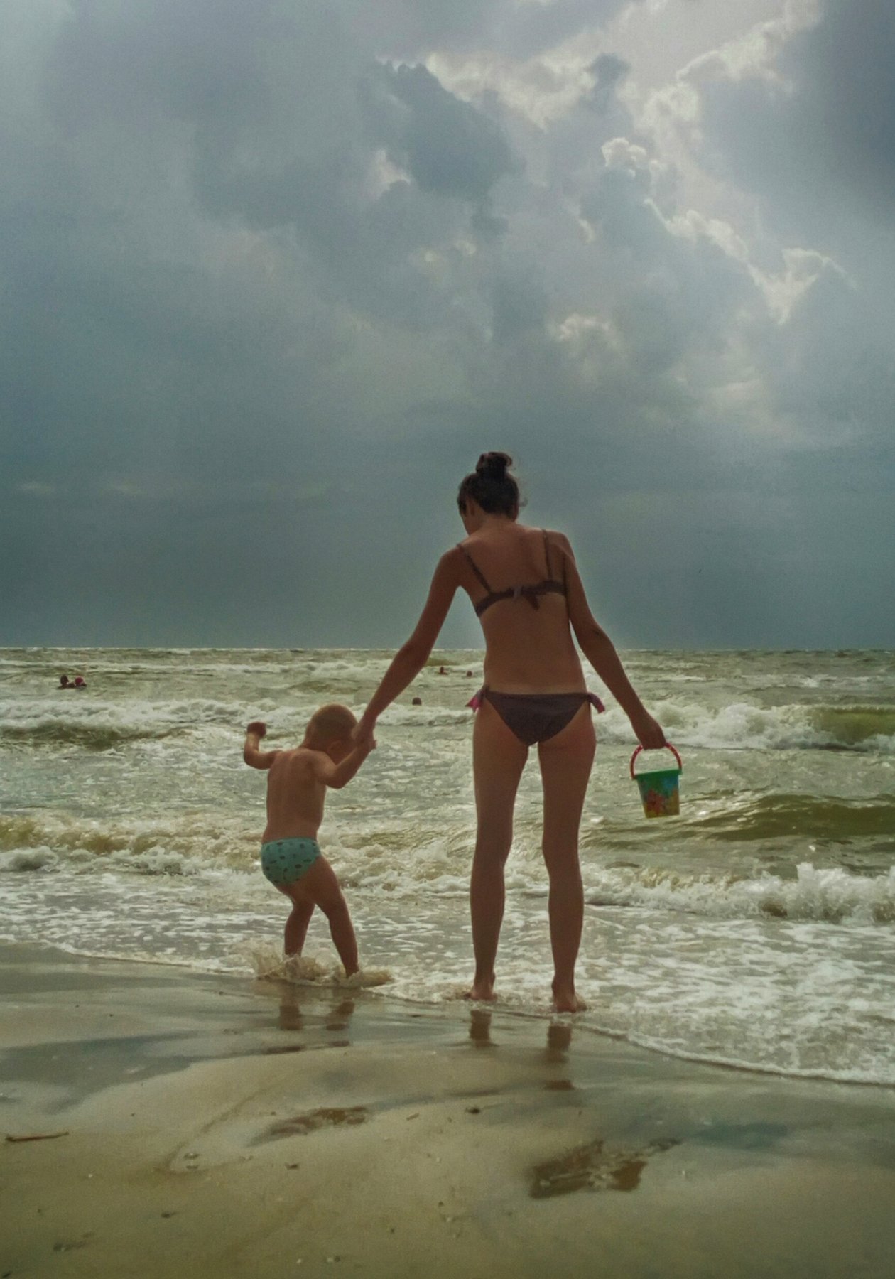 ребенок, море, берег, волны, небо, гроза, шторм, Sergii Vidov