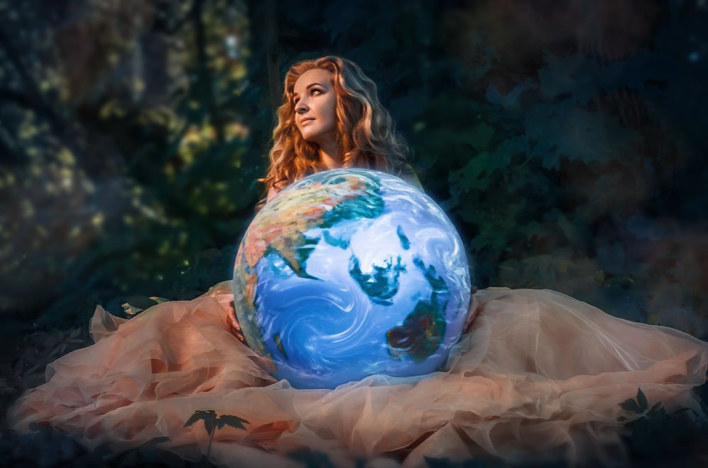 планета, земля, девушка в платье, фотосессия в лесу, Аверина Елена