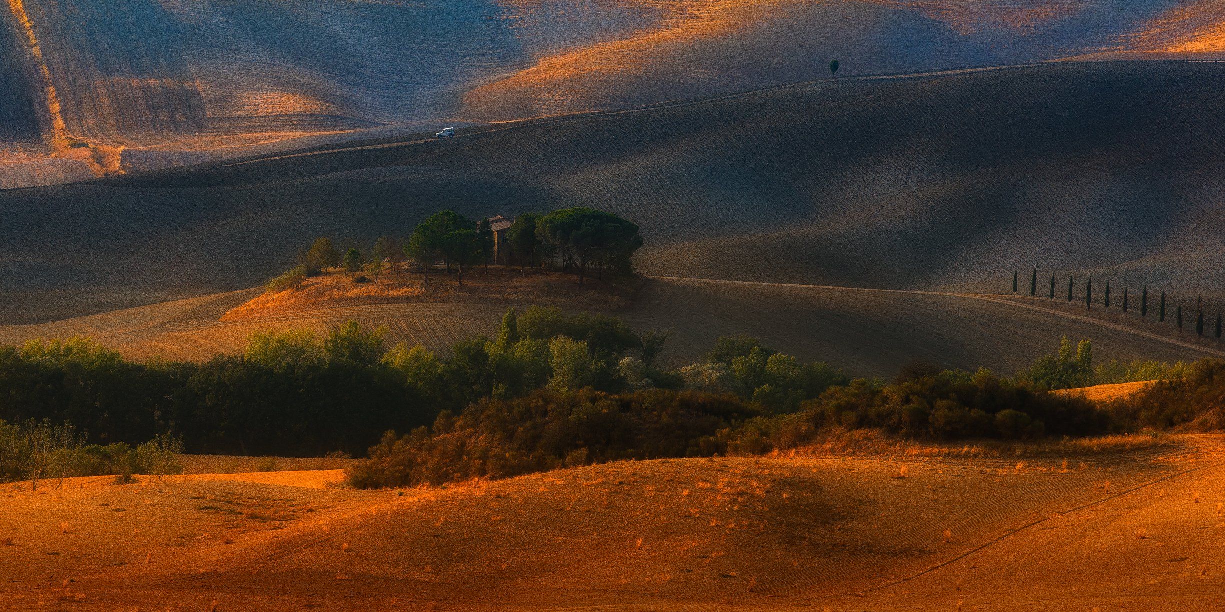 tuscany,hills,vinyards,landscape,light,sunset, Marek Biegalski