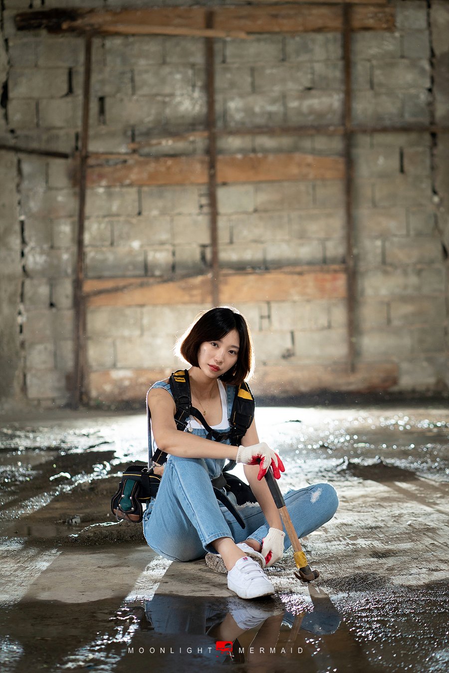  #sexy #girl #woman #beauty #cute #light #night #red  #potrait #construction #female #factory #a9 #sony #tools, moonlight_mermaid