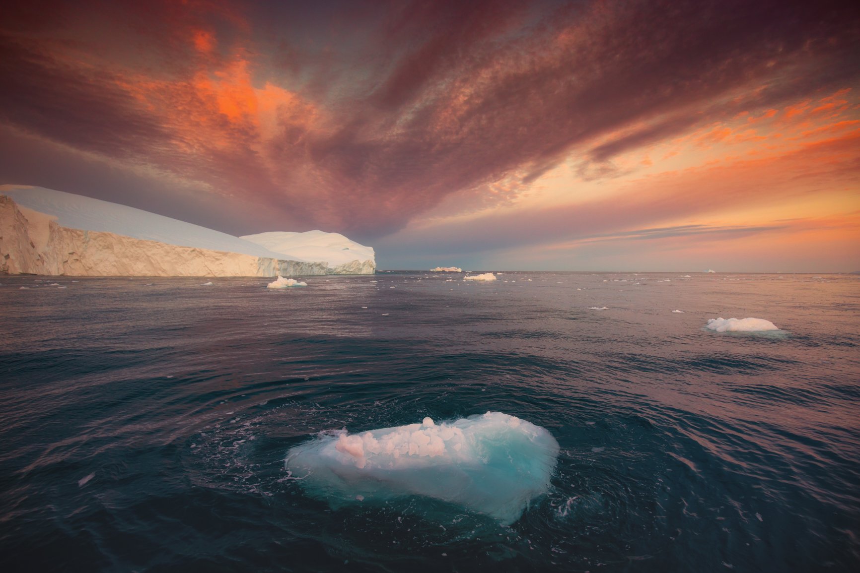 iceberg,sunrise,light, Marek Biegalski