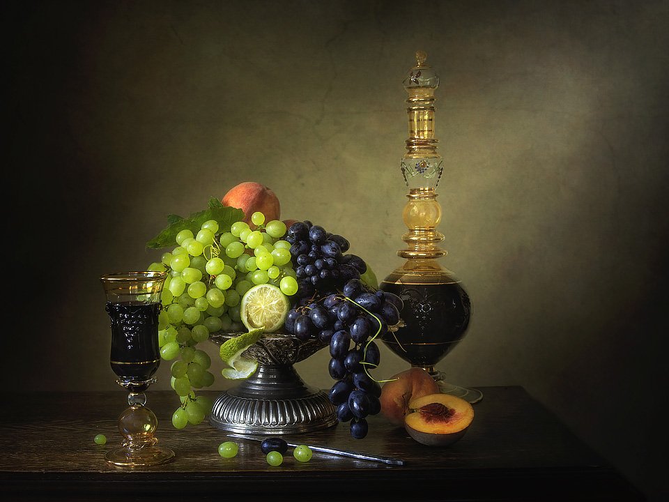 натюрморт, красное вино, напитки, фрукты, лето, урожай, посуда, интерьер, Ирина Приходько
