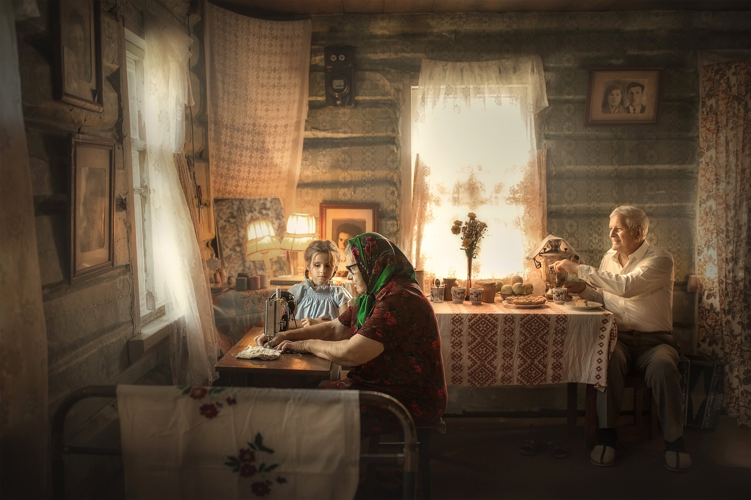 Для отопления дома бабушка решила. Уютные посиделки на кухне. Бабушка в деревне. Деревенский домик у бабушки. Деревенская атмосфера.