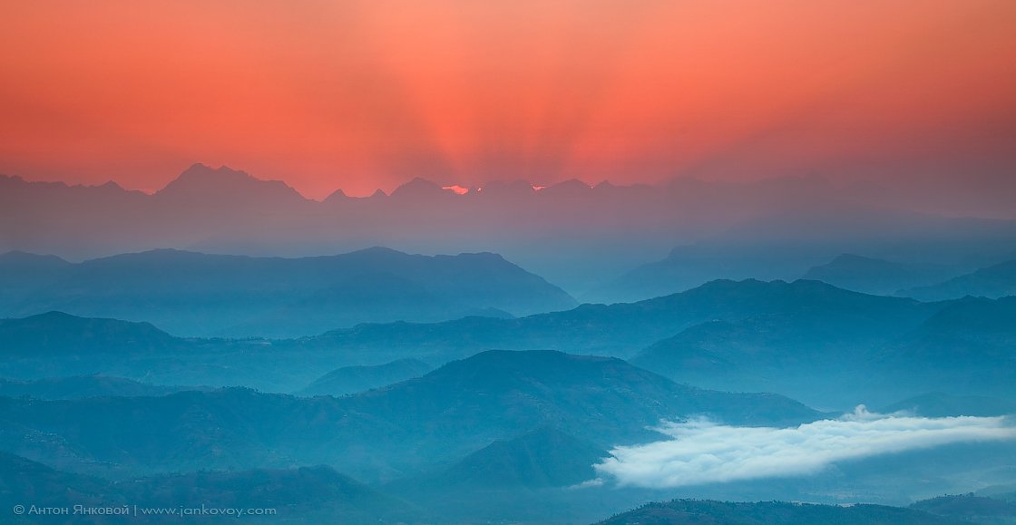 непал, горы, холмы, гималаи, рассвет, Антон Янковой (www.photo-travel.com.ua)