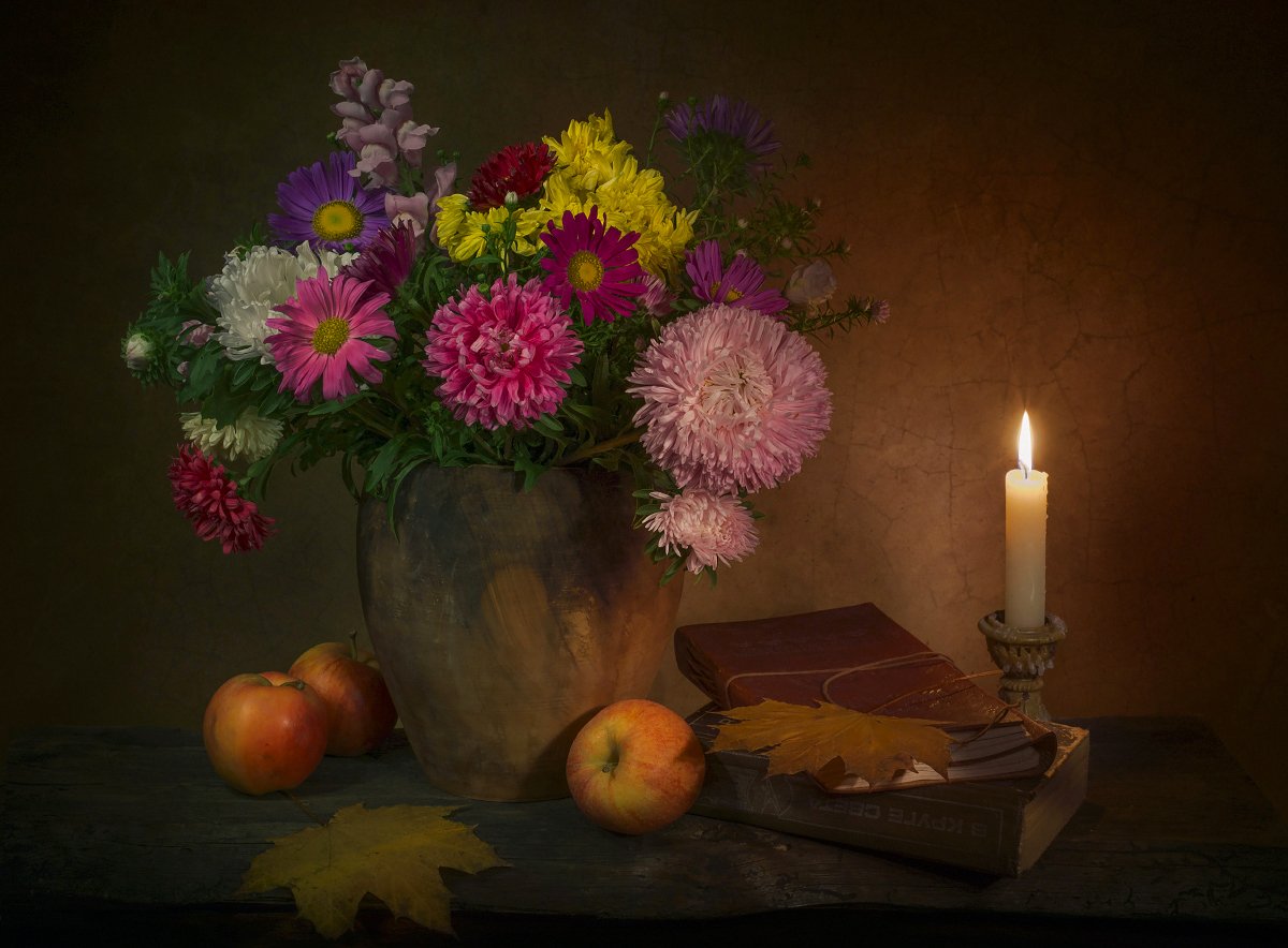 цветы, яблоки, книги, свеча, натюрморт, Елена Брежицкая