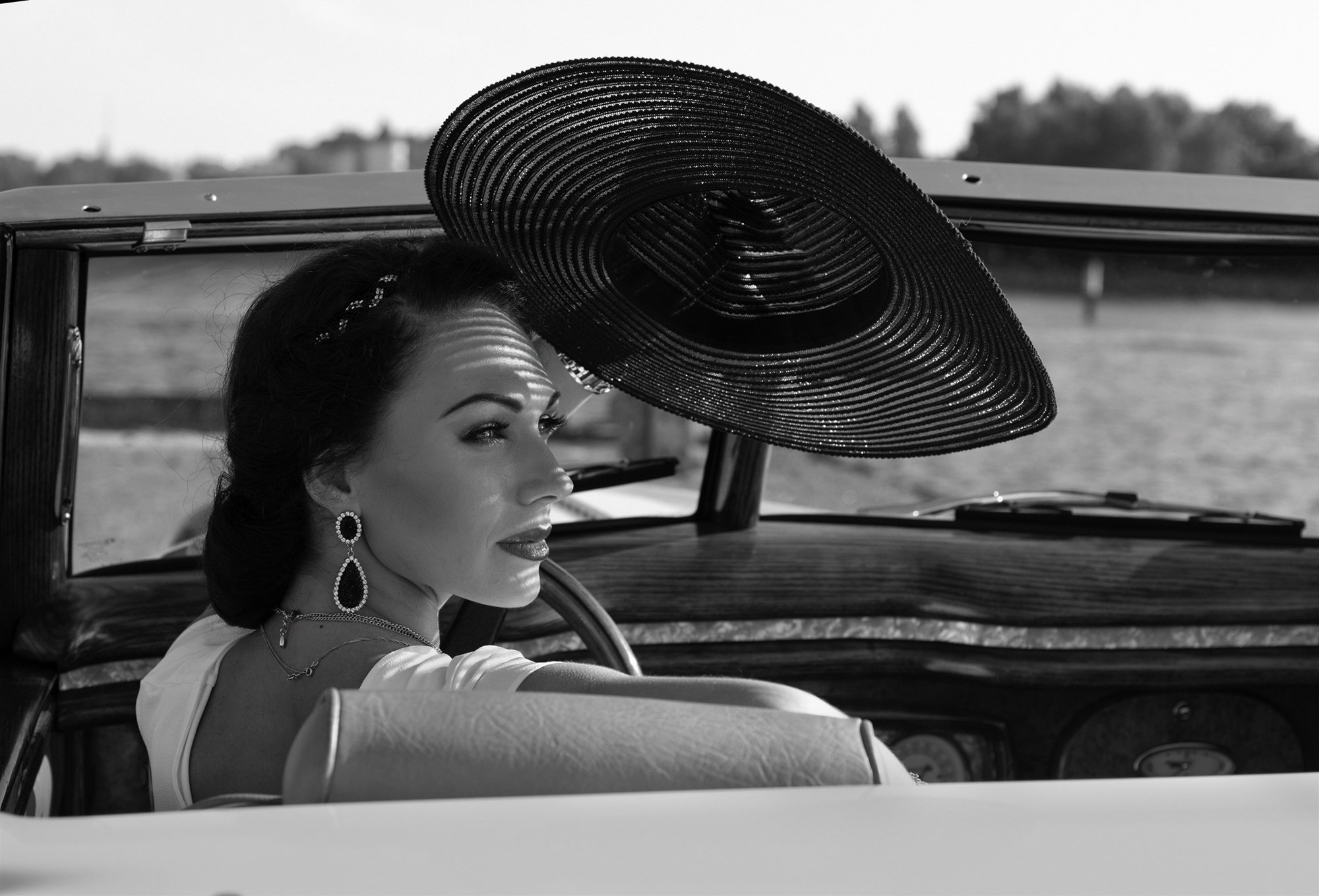 портрет,жанровый портрет , женщина, черно -белое , ретро , автомобиль,красивая, шляпа, 35photo, Natalia Kholodova