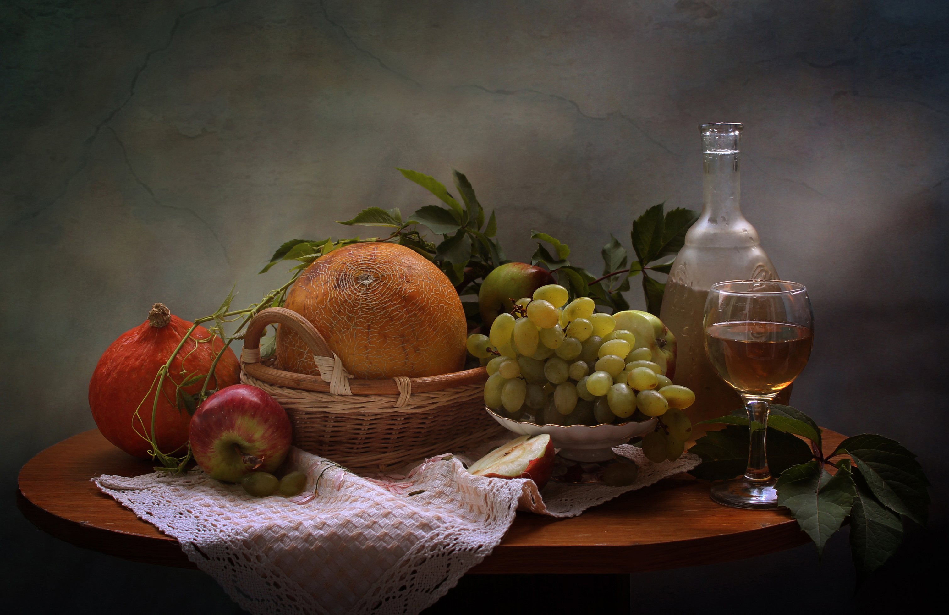 натюроморт, осень, фрукты, вино, виноград, дыня, тыква, Ковалева Светлана