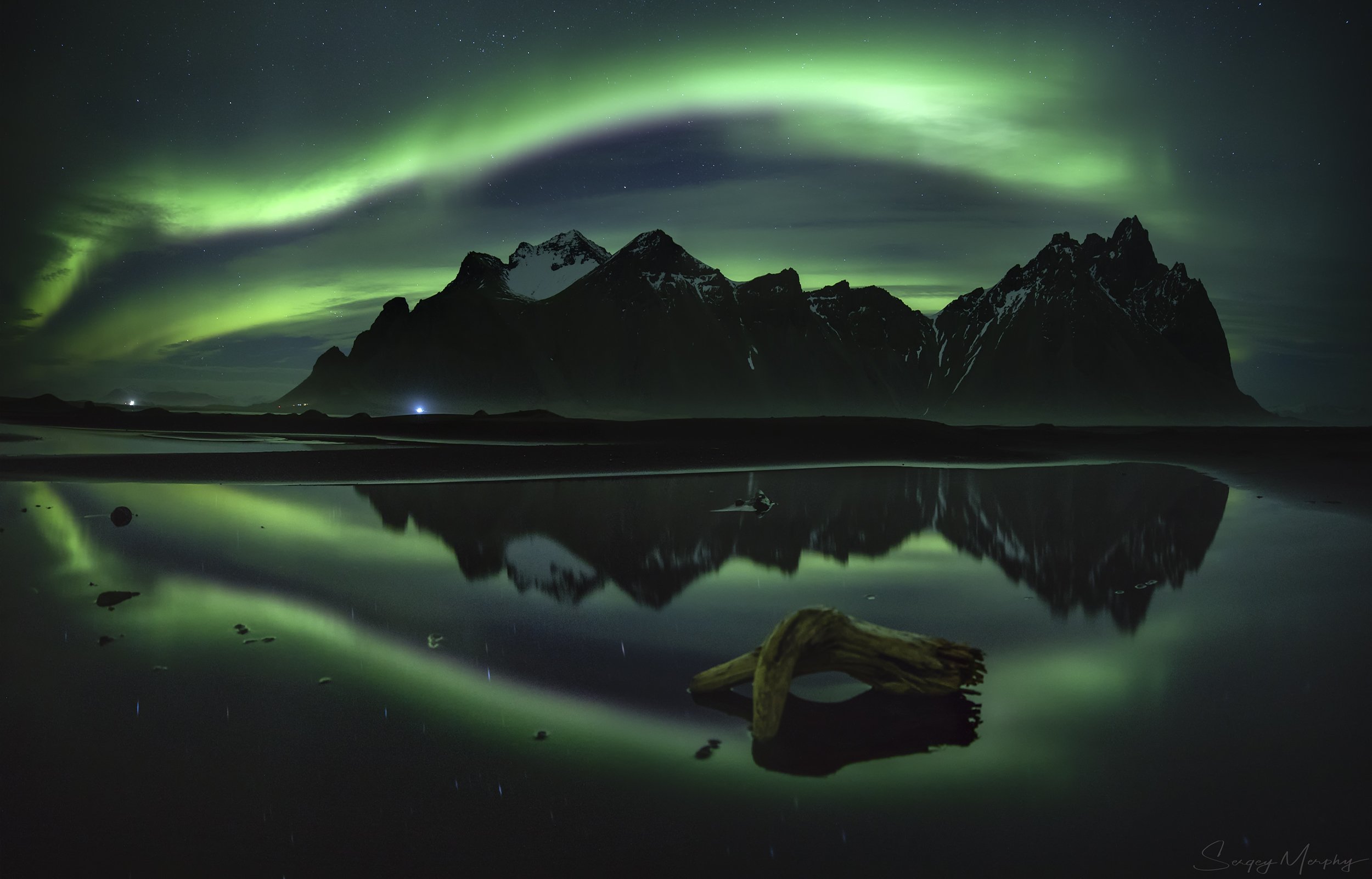 northern lights, reflection and vestrahorn. iceland., Sergey Merphy