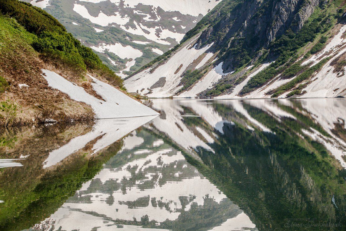 россия,вулкан,камчатка,кольдера,фототур,отражения,кратер,путешествие,экспедиция,треккинг,пейзаж,озеро,горы,снег,день,россия, Elena Pakhalyuk