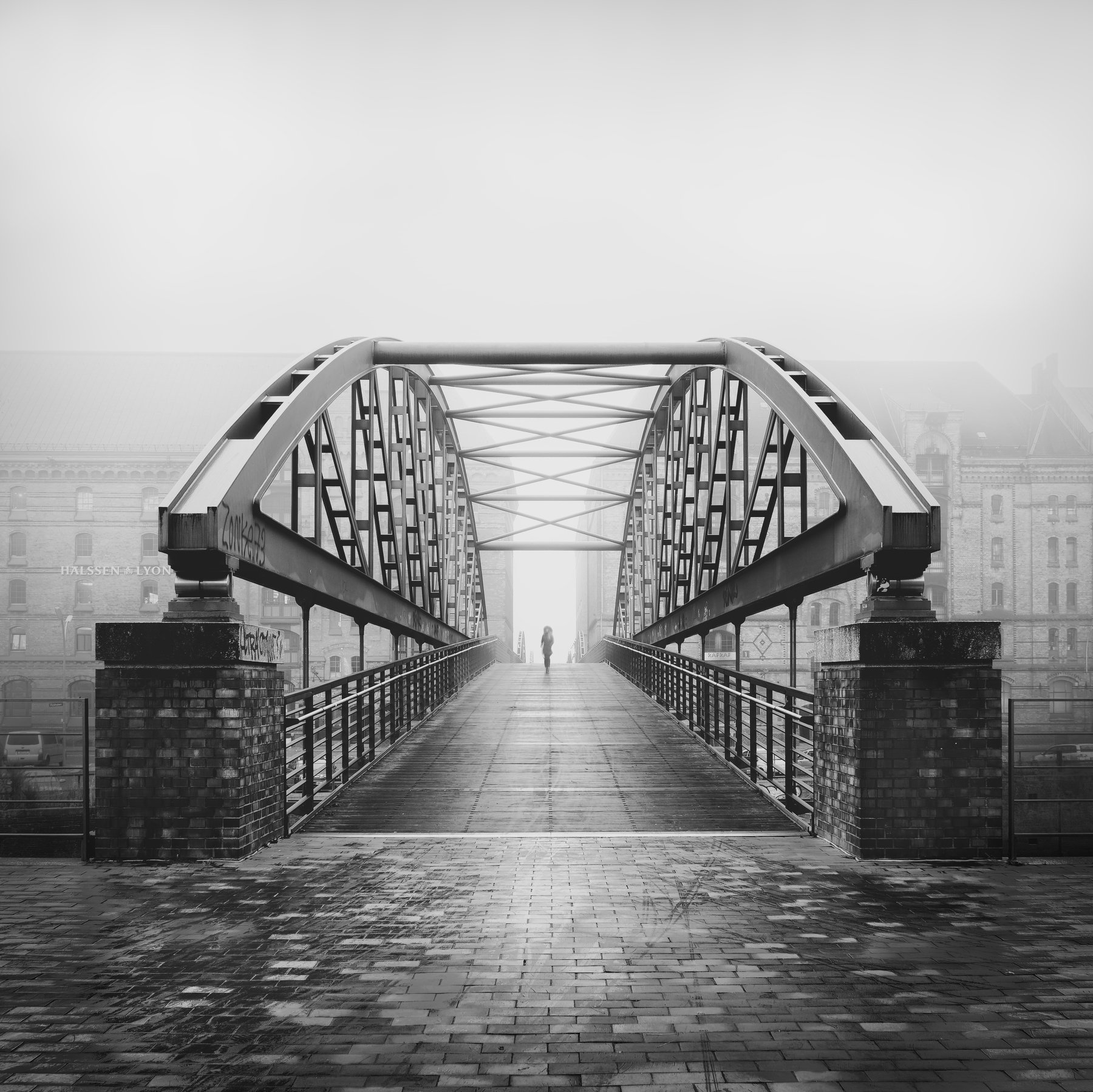 bridge fog mist haze hamburg urban street, Alexander Schönberg