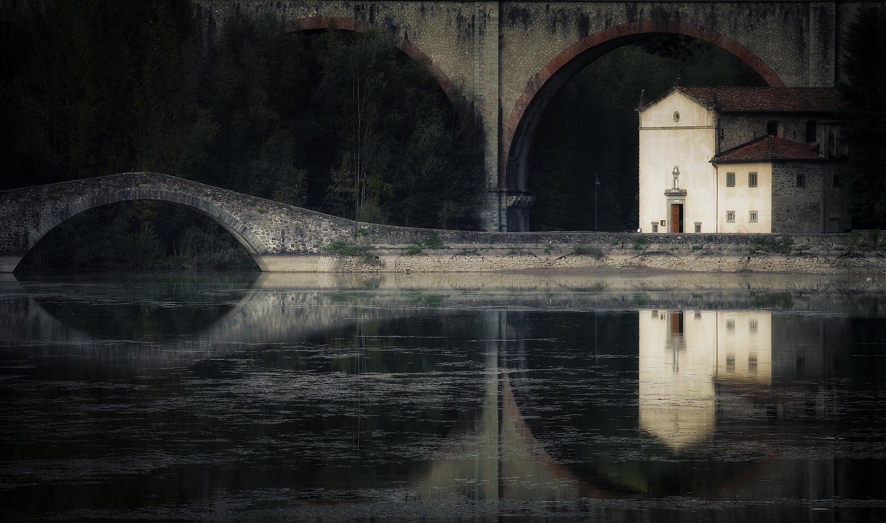 church  italy tuscany landscape  lake water, Silvano Sil Passalacqua