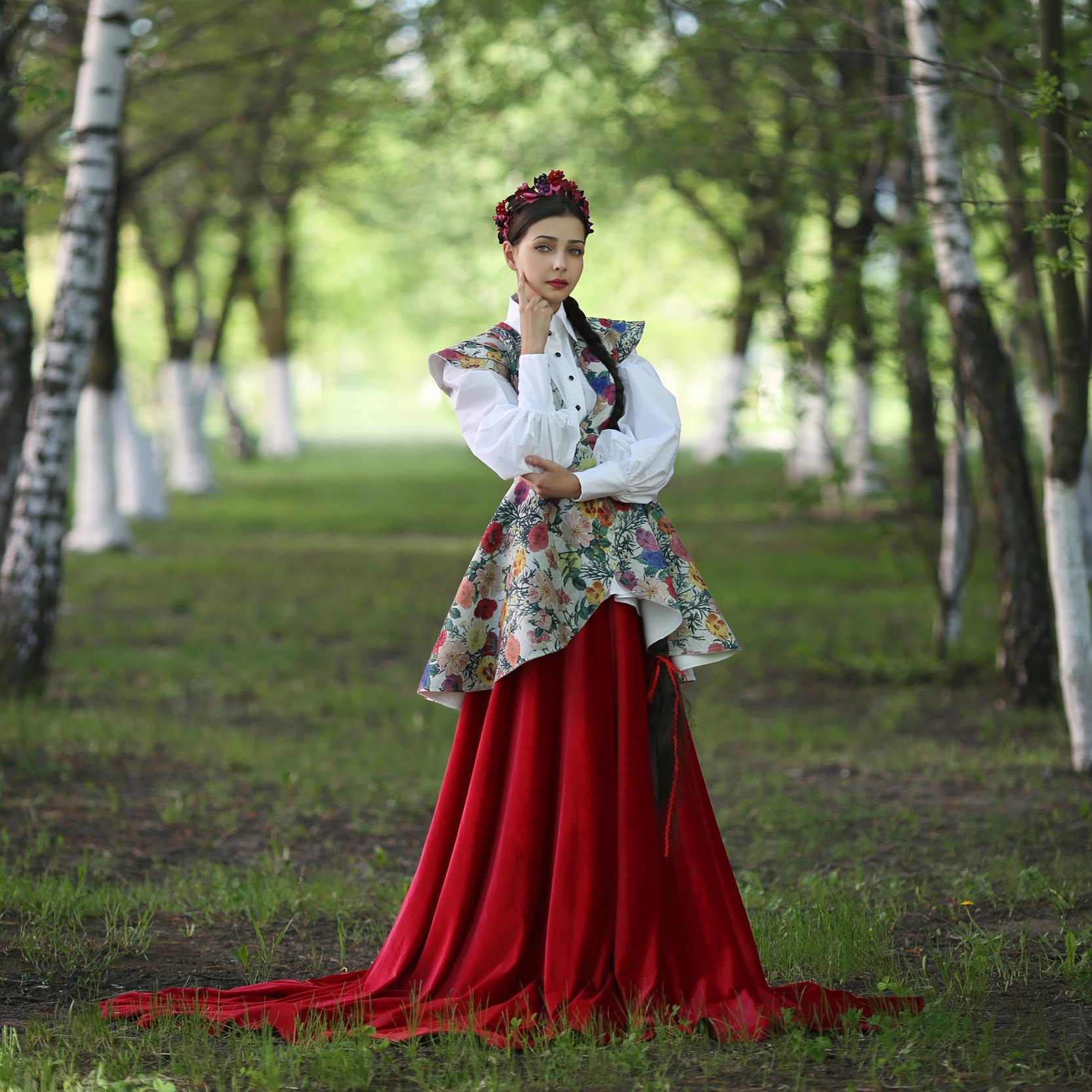 русская береза, березовая аллея, русский народный костюм, Ирина Голубятникова