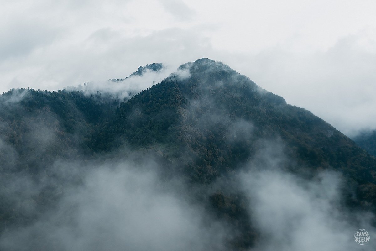 гора,горы,мгла,туман,облака,небо,высота,пейзаж,простор,деревья,туризм,путешествие,, Иван Клейн
