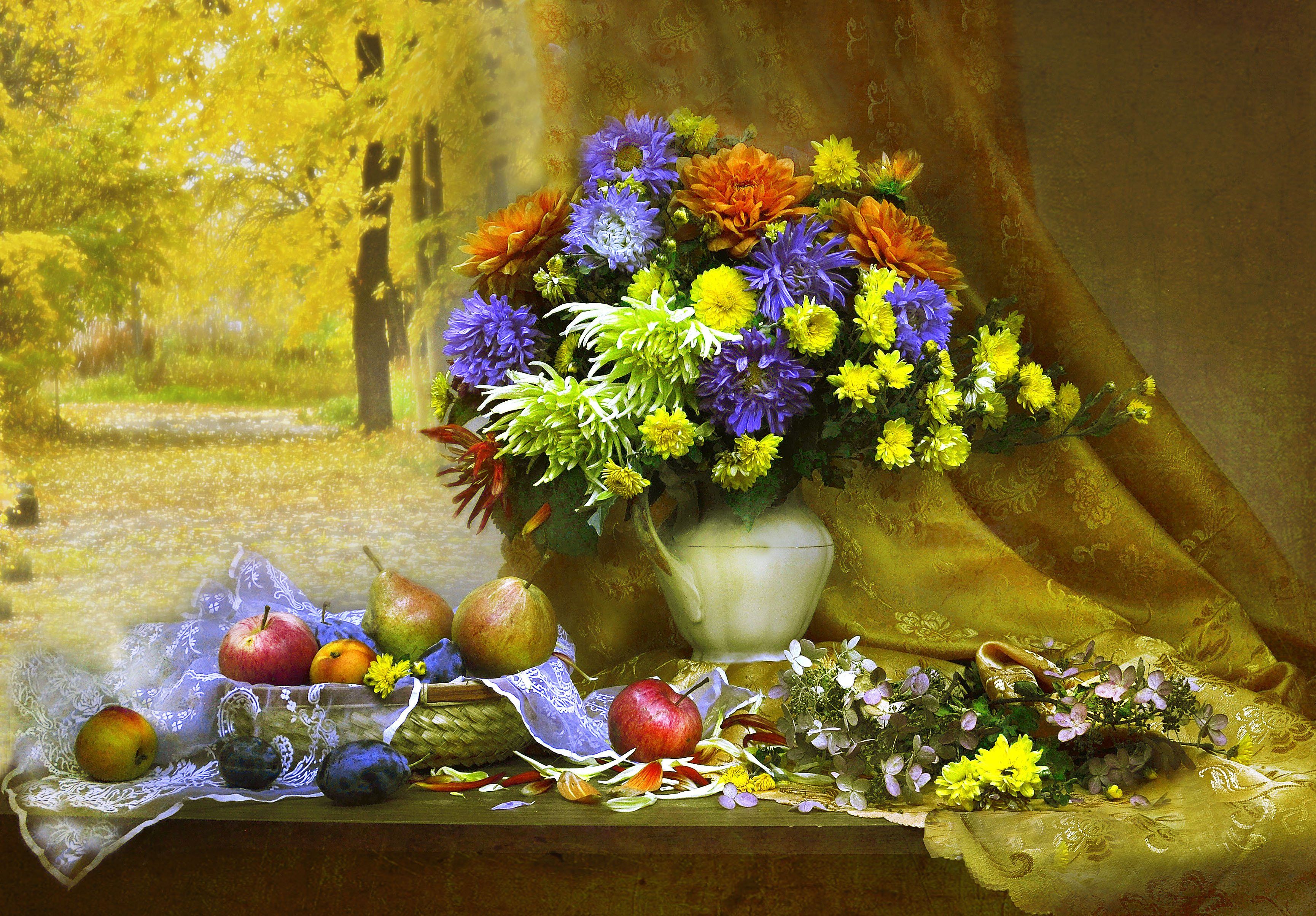 still life,натюрморт,фото натюрморт, осень, сентябрь, георгины, астры, цветы, фрукты,, Колова Валентина