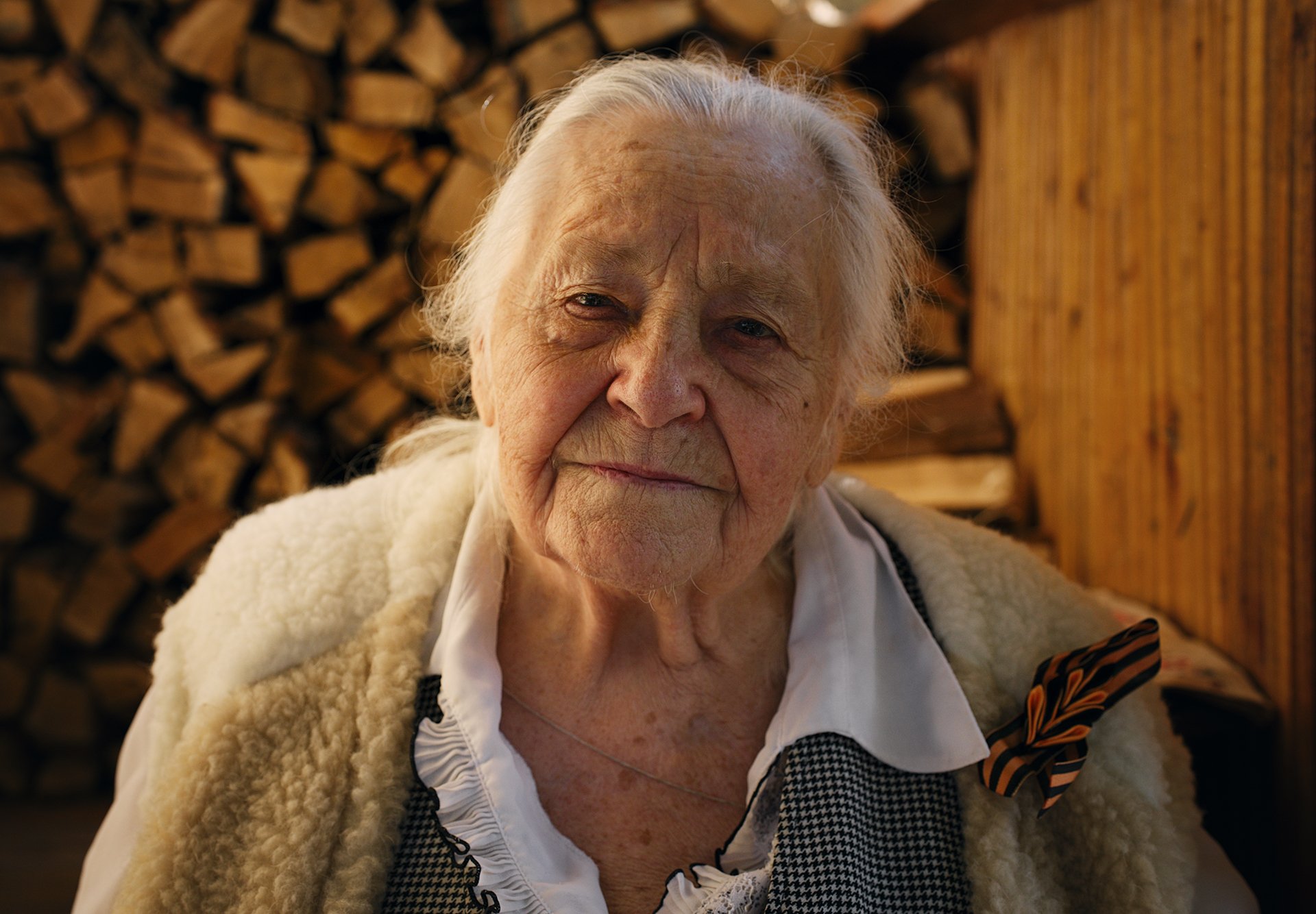 Бабушка полное видео. Бабушка. Лицо пенсионерки. Фото бабушки.