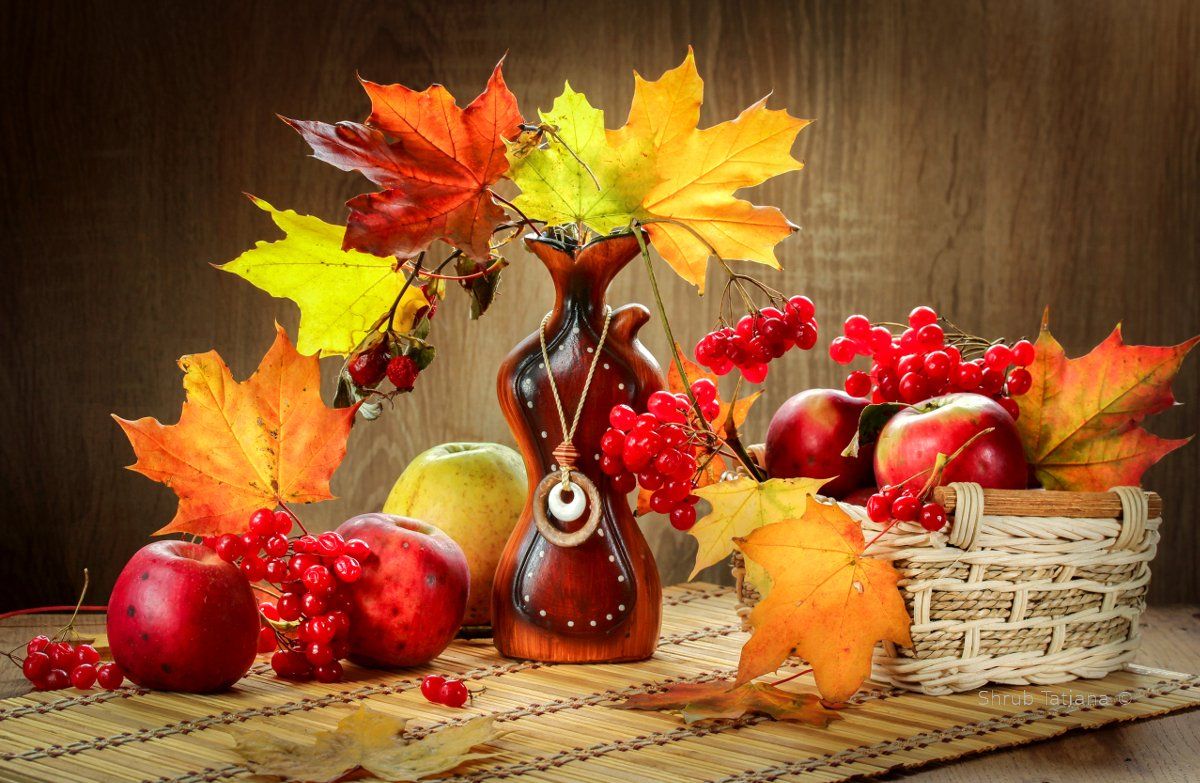 натюрморт, ваза, листья, яблоки, Шруб (Беляева) Татьяна