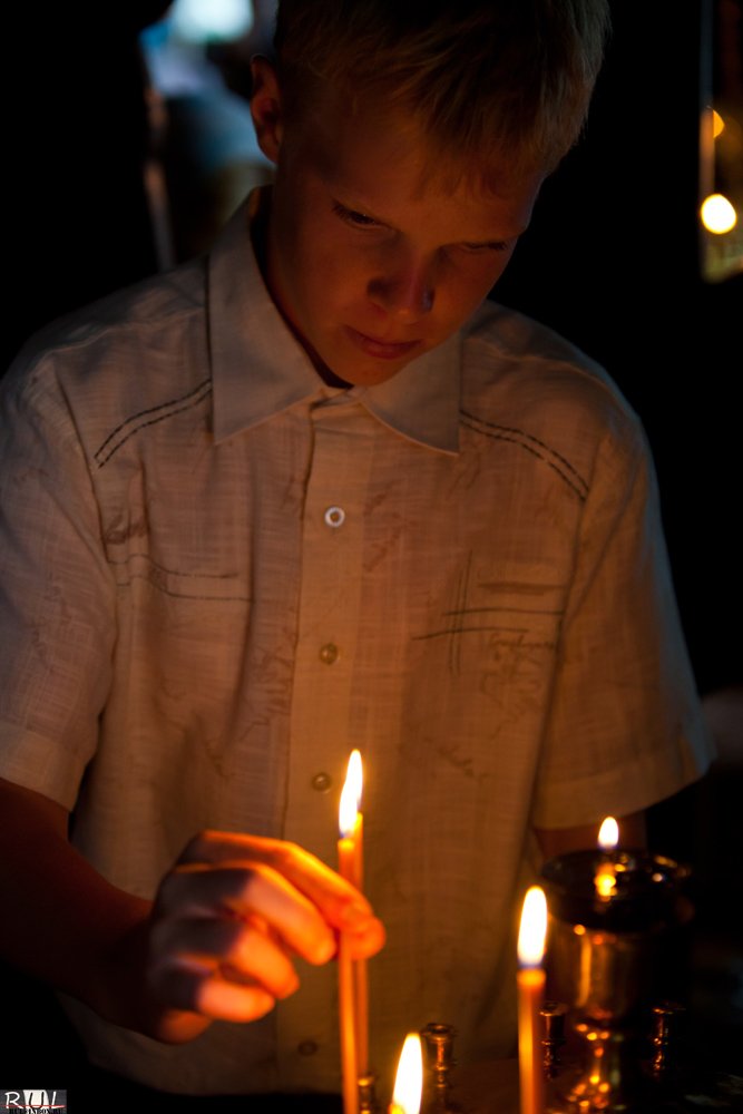 церковь, свечи, парень, мальчик, портрет, Широченко Юрий