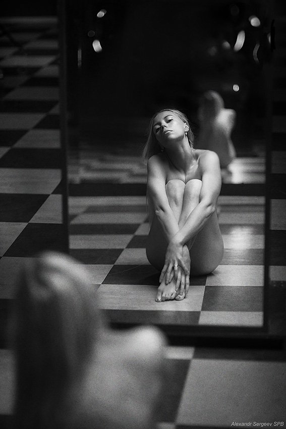 девушка,отражение,зеркало,настроение,ч/б,обнажение,балерина, Александр Сергеев