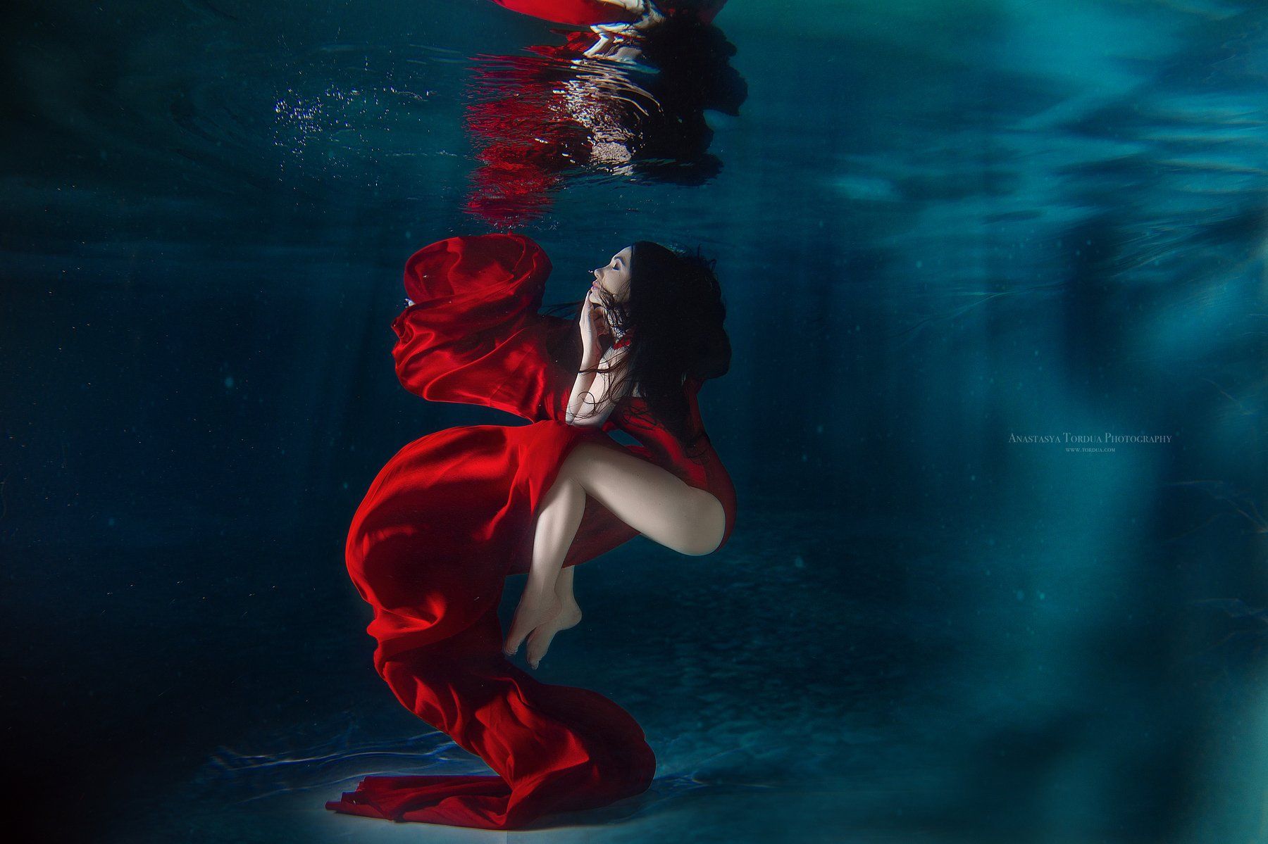 подводнаясъемка вода краснаяткань , Анастасия Тордуа