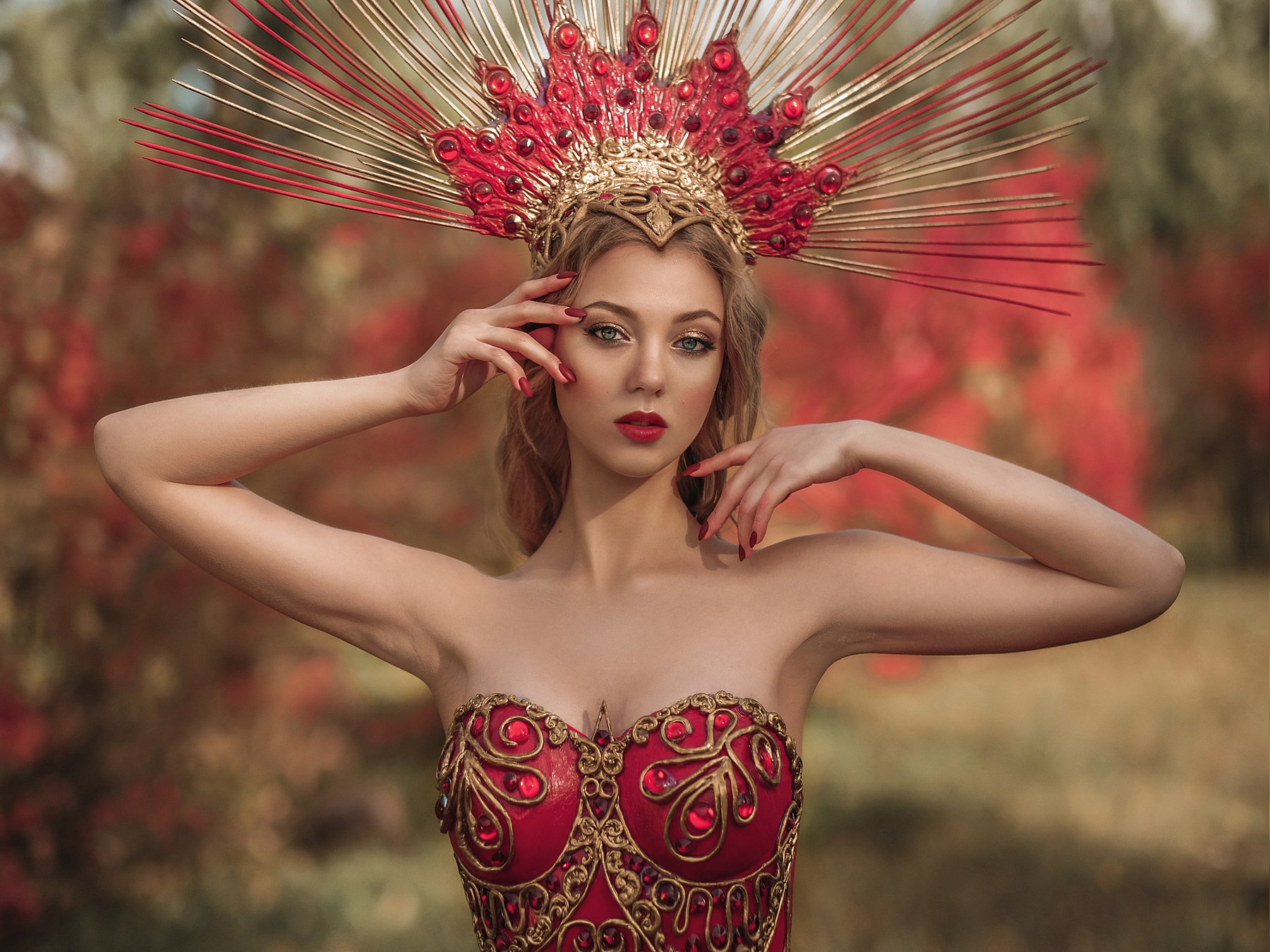 богиня красное платье на природе богиня ведьма, Софья Ознобихина