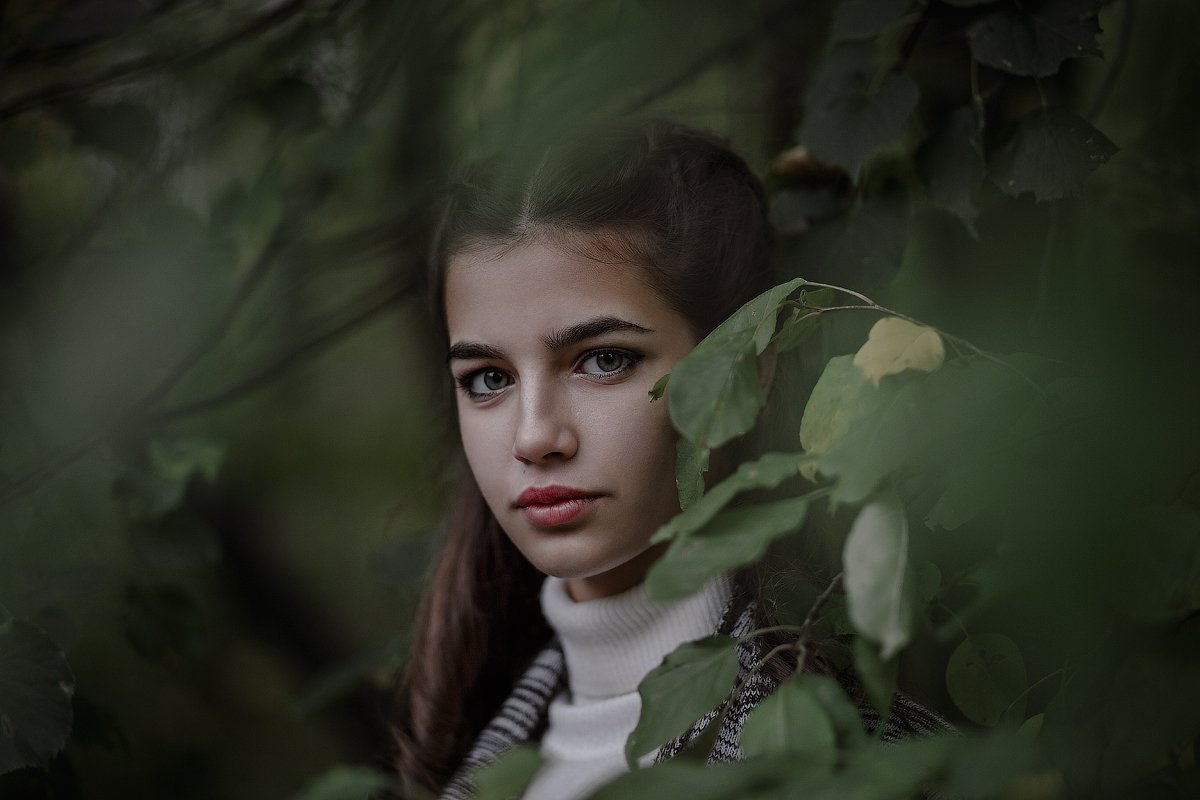 портрет девушка, Михаил Корнилов