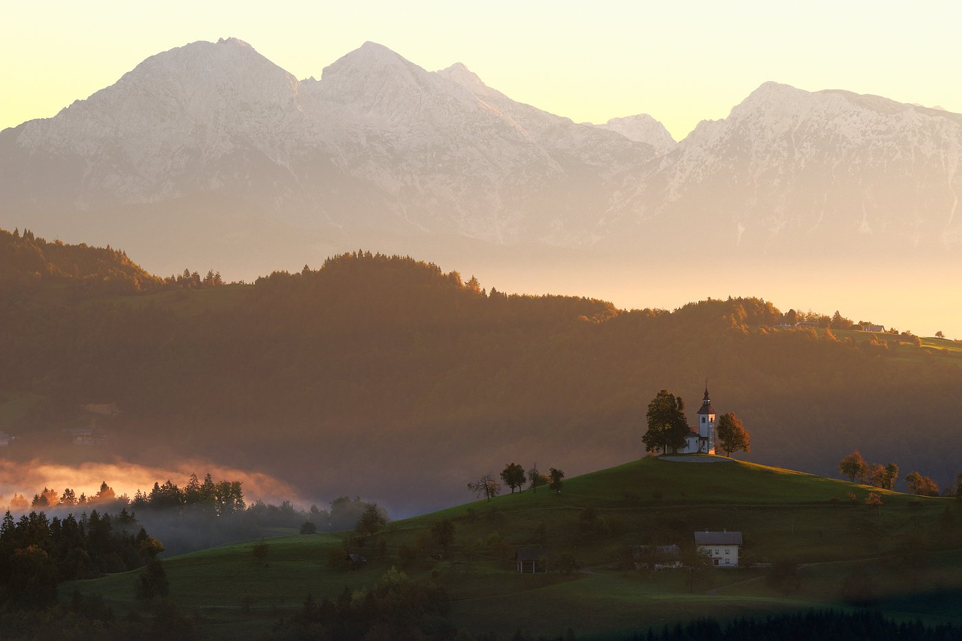 chapel, church, mist, mountains, light, morning, sunrise, forest, hills, slovenia, Jacek Lisiewicz