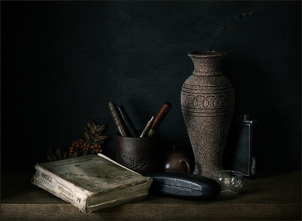 книга, очки, ваза, натюрморт, Андрей Угренинов