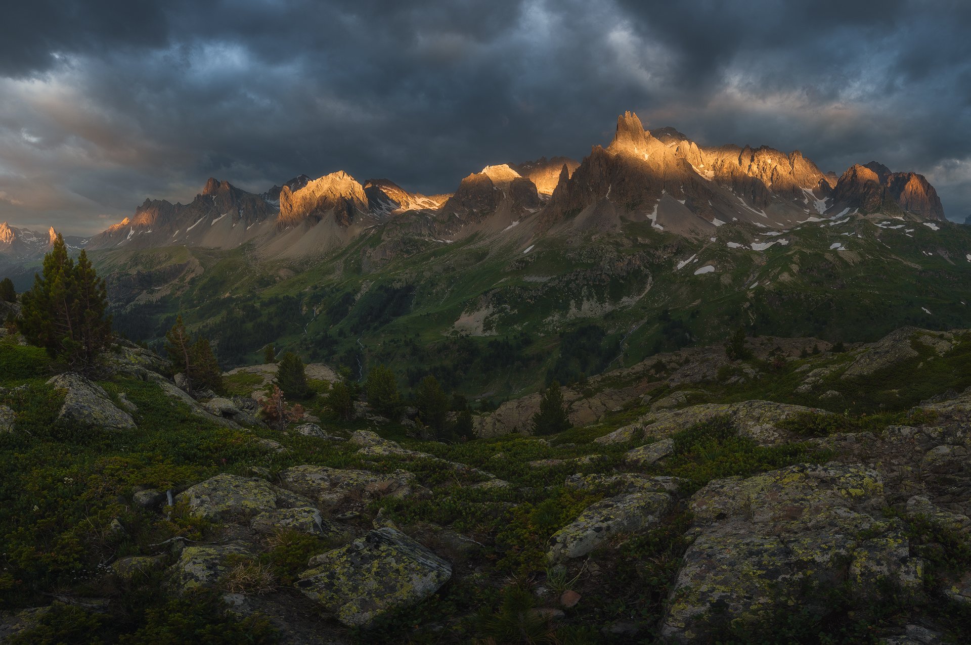 #france, #mountains, #sunrise, #alps, #travel, #sky, #epic_light, #safarphoto, #valley, #turism, #landscape, l#национальный, #парк, #пейзаж, #пейзажная, #фотография, #красивое, #небо, #горы, #путешествие, #туризм#отдых, #рассвет, #франция, #альпы, Бахышев Сафар