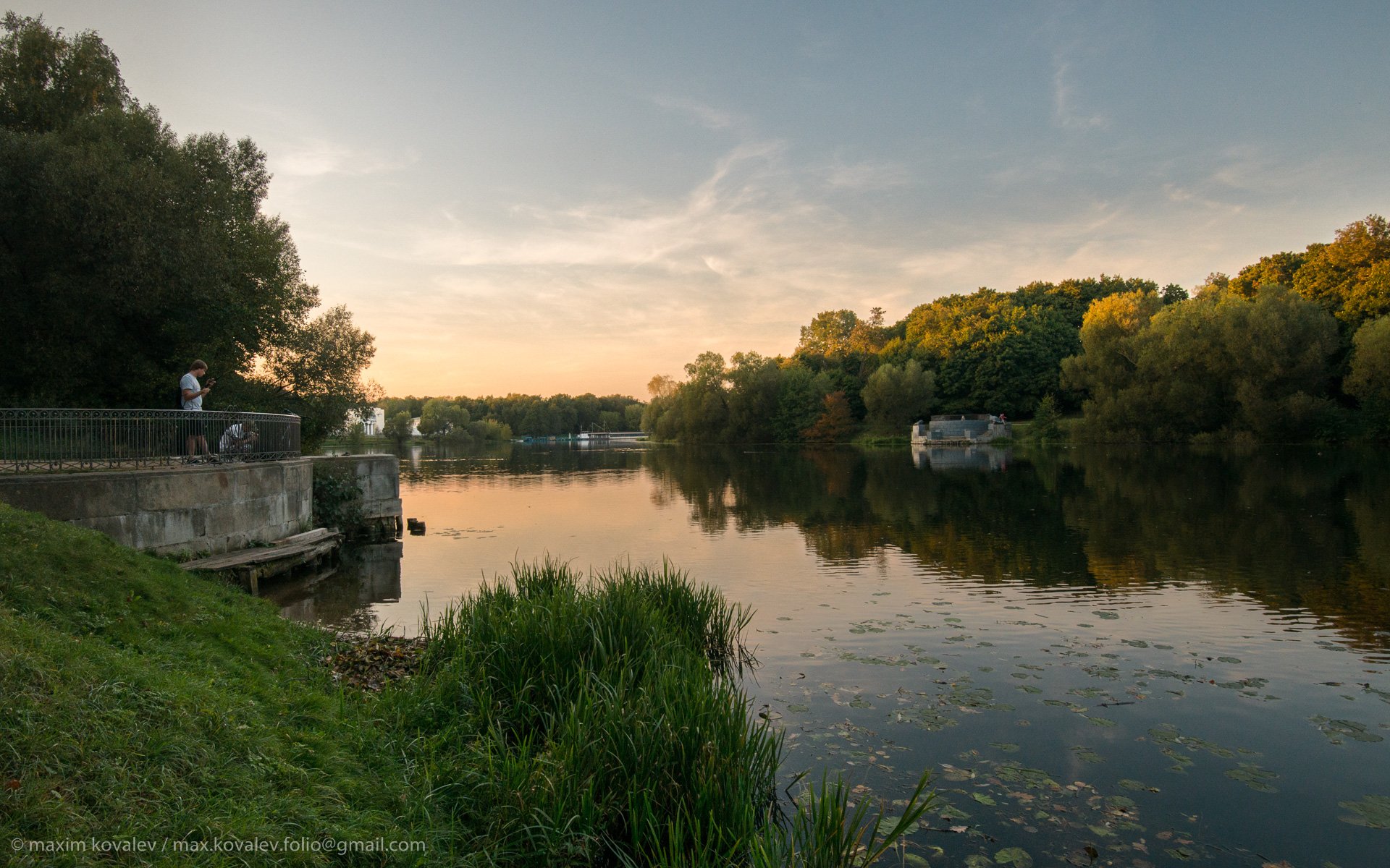 kuzminki, autumn, cane, evening, nature, park, plant, pond, reed, reflection, rush, sky, sunset, water, wharf, кузьминки, вечер, вода, закат, камыш, небо, осень, отражение, парк, природа, пристань, пруд, растение, тростник, Максим Ковалёв