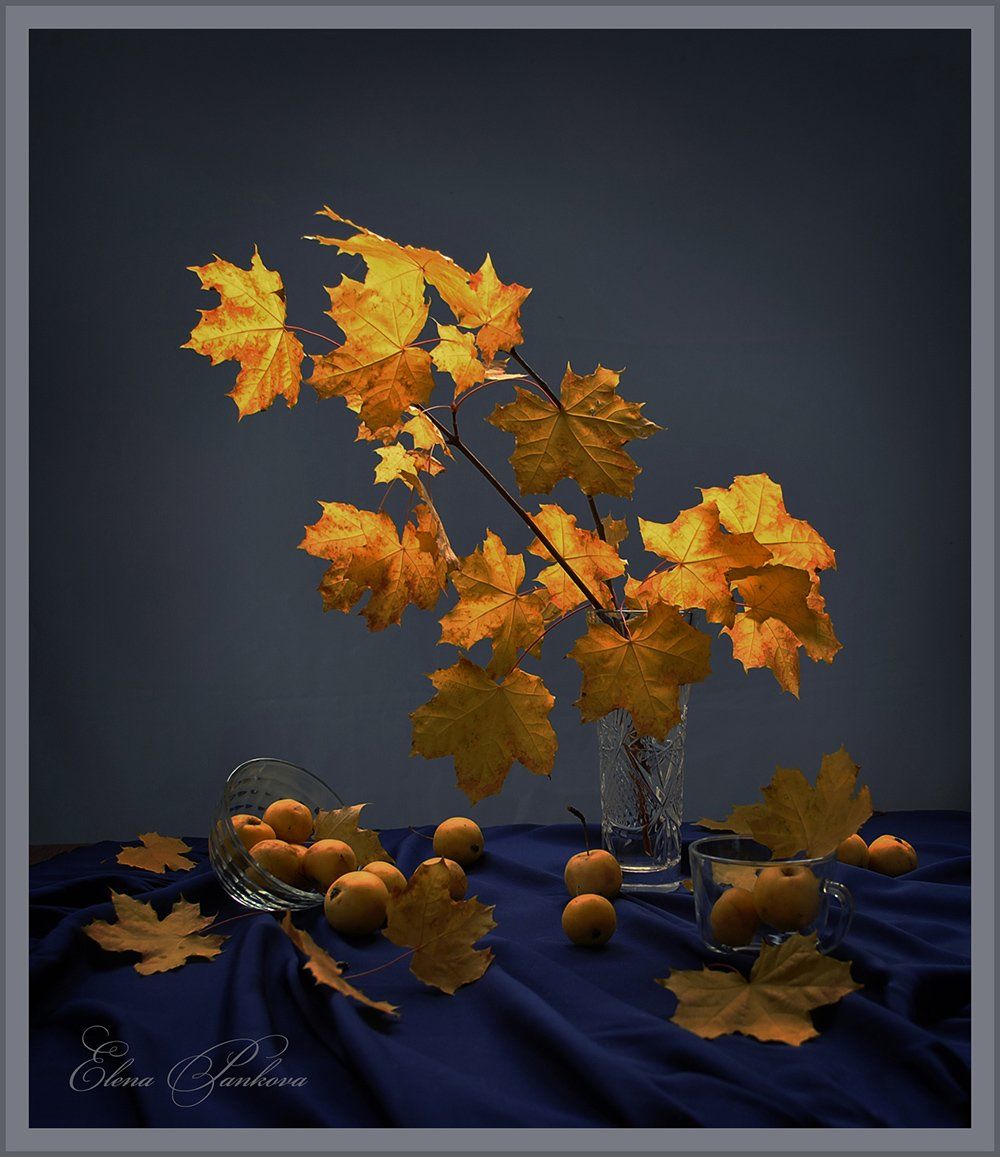 осень, листья, клен, яблоки, Elena Pankova
