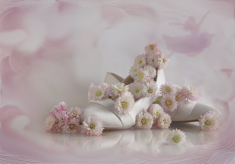 натюрморт хризантемы туфли розовый осень , Eлена Шовкопляс