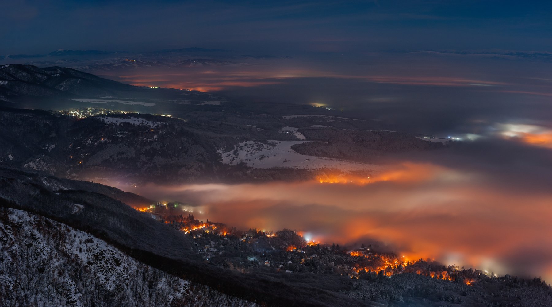 fog, foggy, landscape, mountain, city, cityscape, snow, night, light, nikon, sky, Иван Димитров