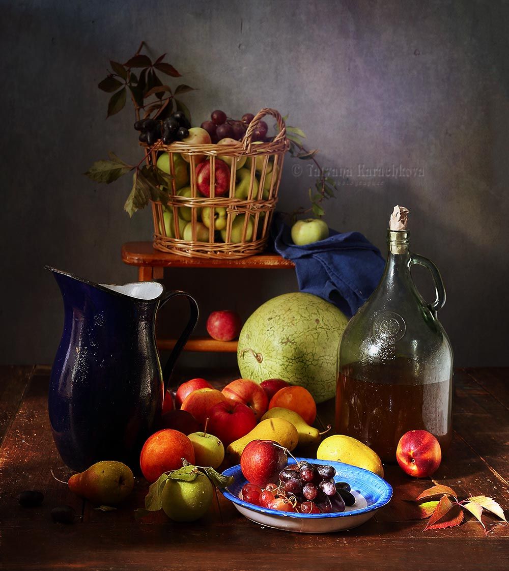 натюрморт, фрукты, яблоки, груши, персики, нектарины, виноград, кувшин, корзина, бутыль, арбуз, Tatyana Karachkova