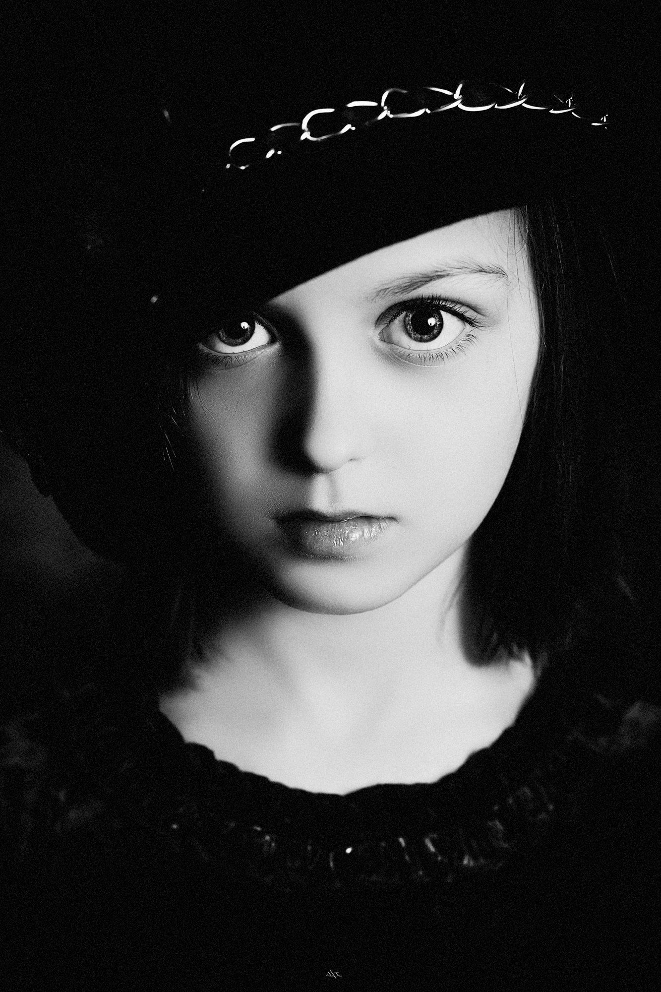 portrait, girl, studio, black and white, retro, Руслан Болгов (Axe)