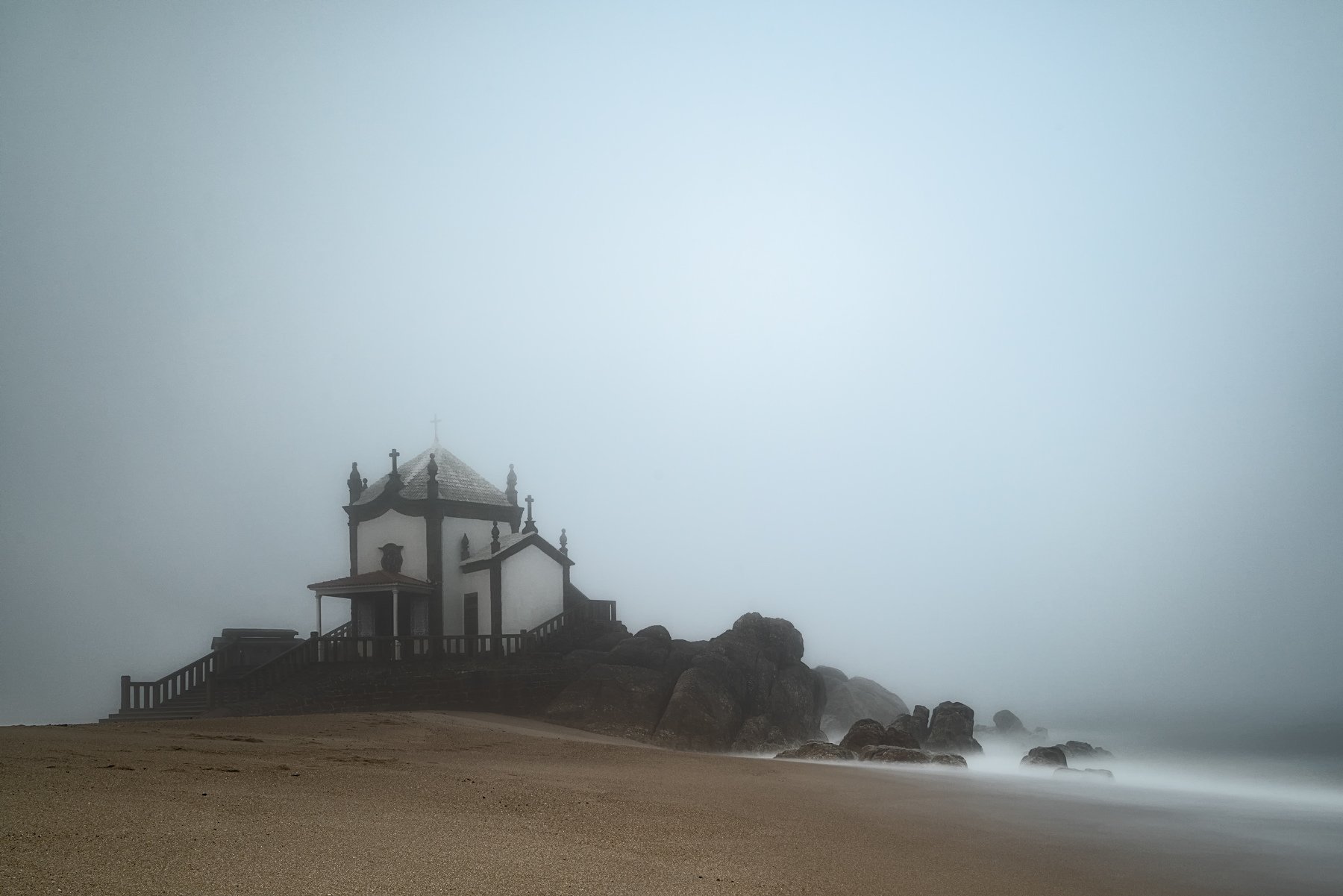 portugal,kapele,mist,morning,minimalismus,long exposure,travel,photo hunter, Felix Ostapenko