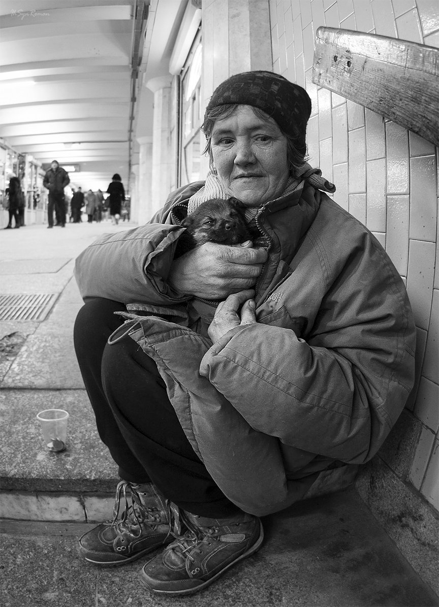 женщина,собака,жанр,улица,портрет, Roma  Chitinskiy