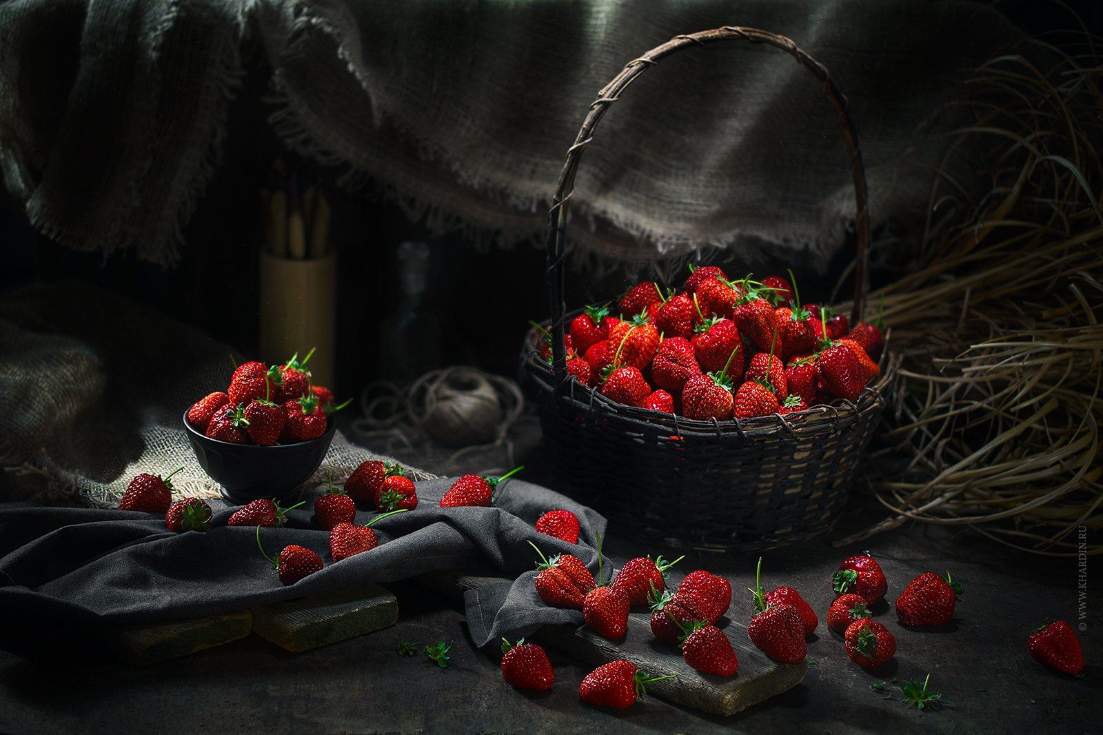 strawberry, stillife, noir, dark, rustic, Alexander Khardin