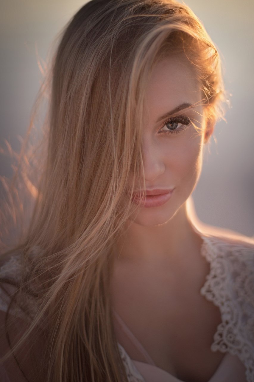 портрет девушка блондинка, Екатерина Лебедева
