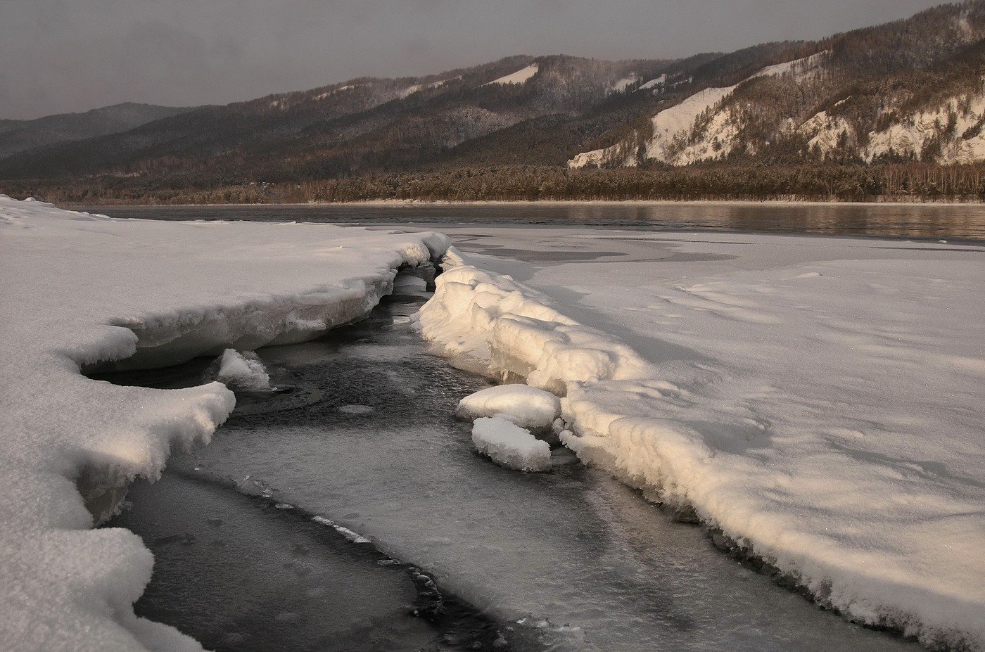 мороз. берег. изморозь.енисей., Марина Фомина