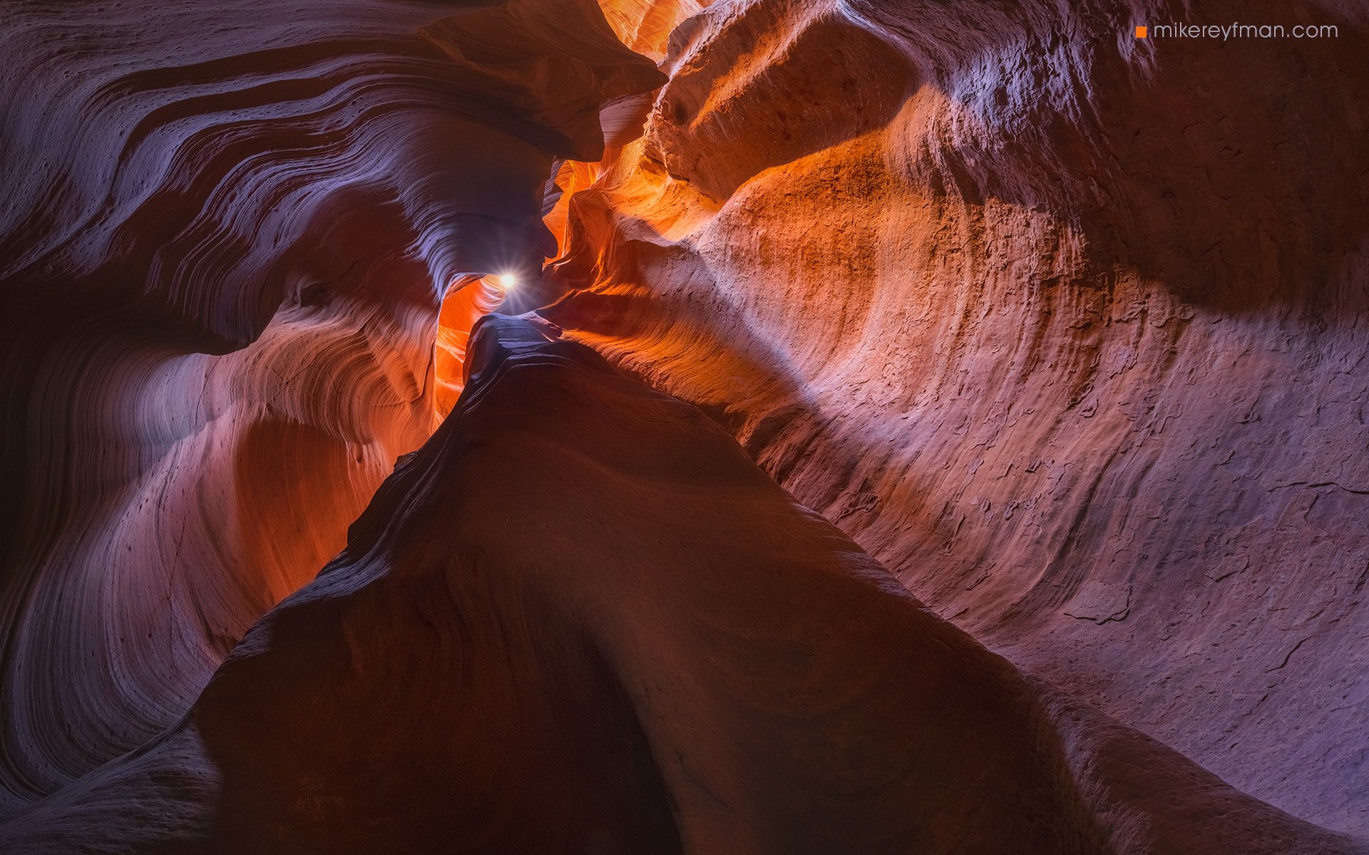 eroded, natural landmark, orange color, antelope canyon х, canyon, abstract, arid climate, arizona, awe, beauty in nature, bizarre, cave, color, extreme terrain, rock formation, sandstone, slot canyon, textured effect, usa, vibrant color, Майк Рейфман