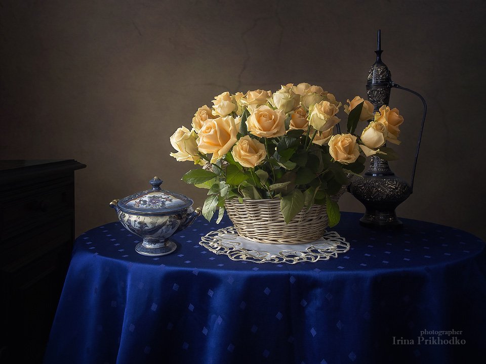натюрморт, цветочный натюрморт, желтые розы, Ирина Приходько