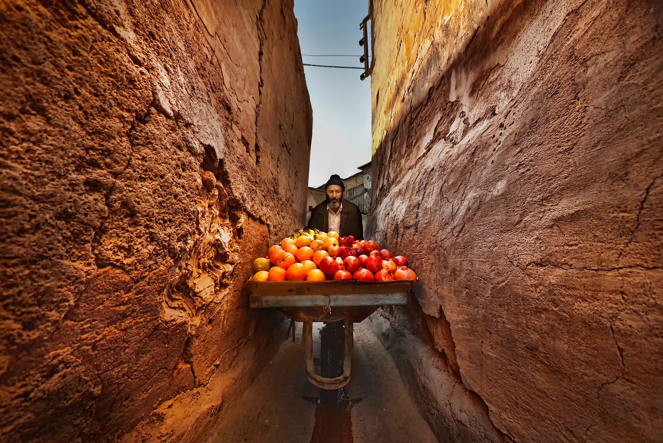 #street #alley #rezamoeinpour  #man  #color #fruit  #shiraz  #iran #job, Reza Moeinpour