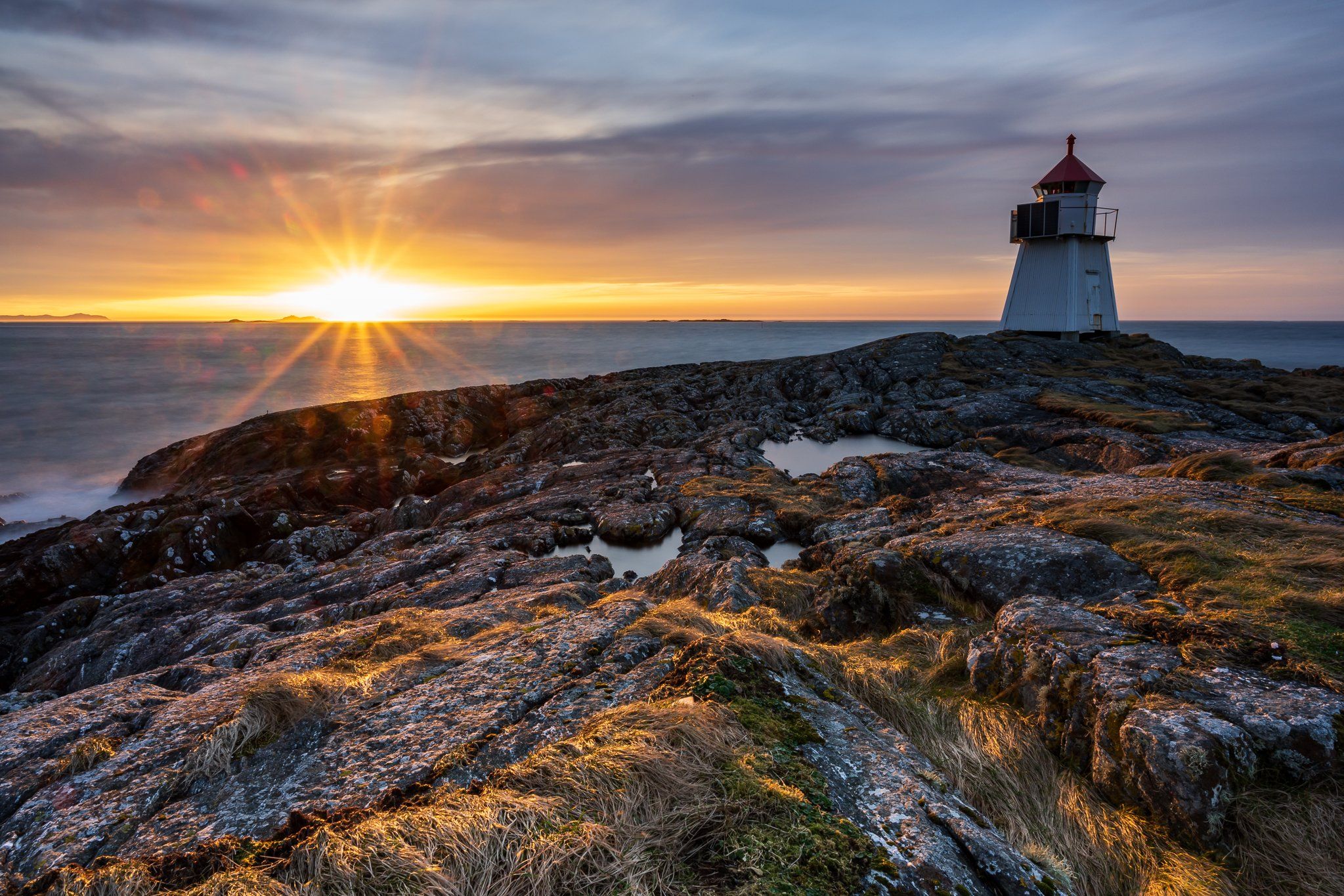 lighthouse, sunset, light, seascape, Arnfinn Malmedal