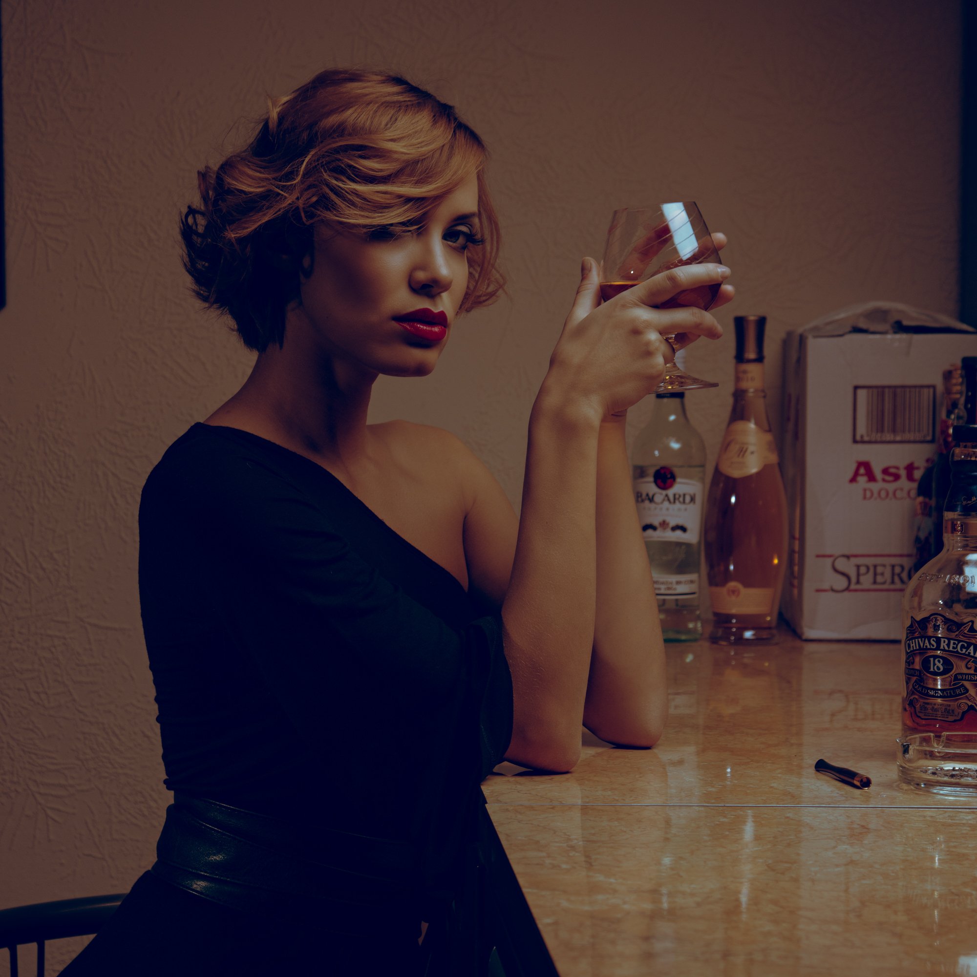 #портрет#portraitphotography#portrait#gerls#beauty#beautiful#bar#win#lastdrink#whiskey#, Евгений Юрьевич Толкачев